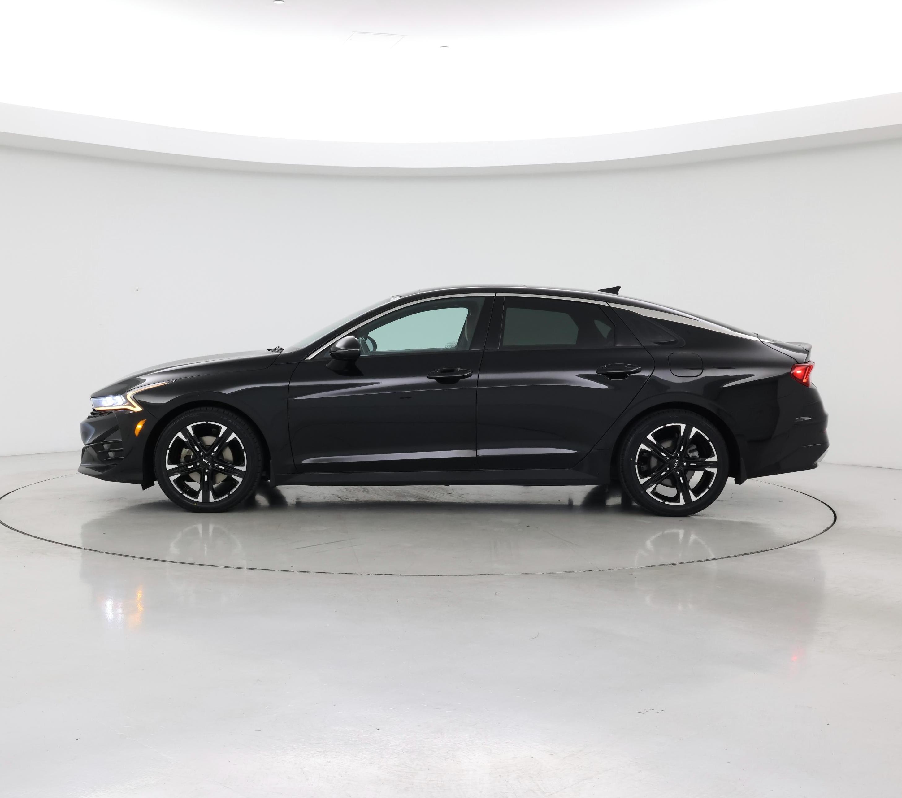 Thumbnail: 2022 Kia K5 - 3