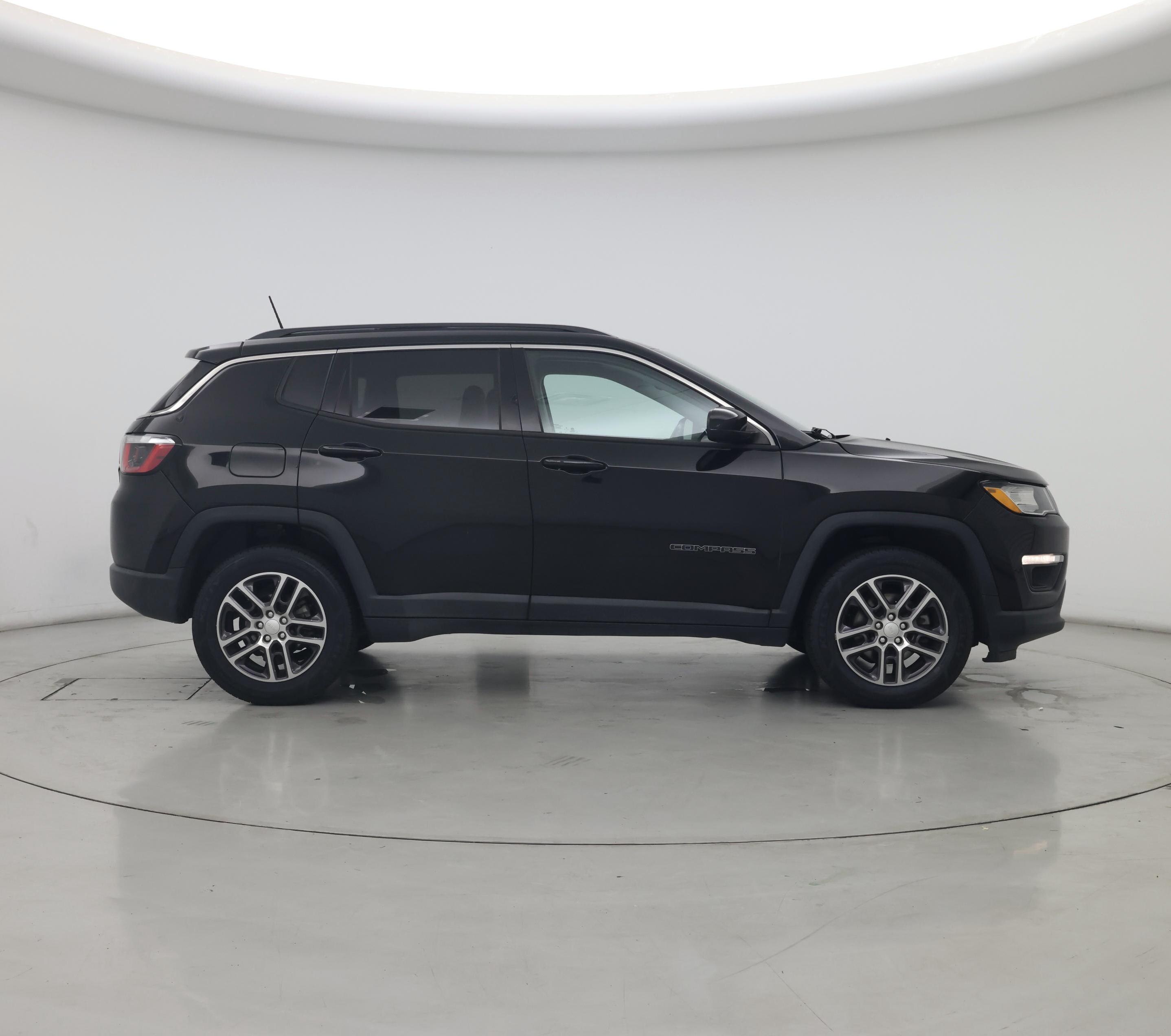 Thumbnail: 2018 Jeep Compass - 7