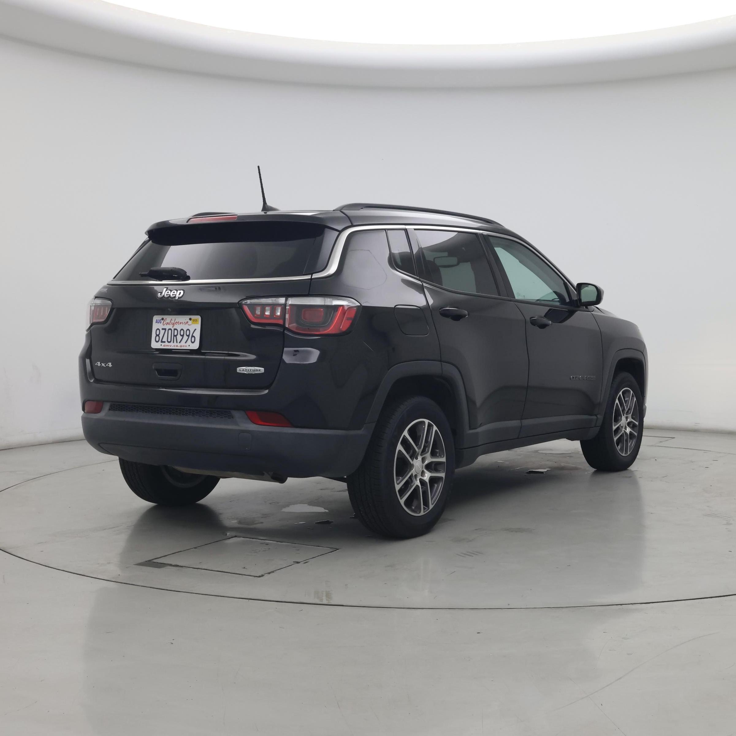 Thumbnail: 2018 Jeep Compass - 8