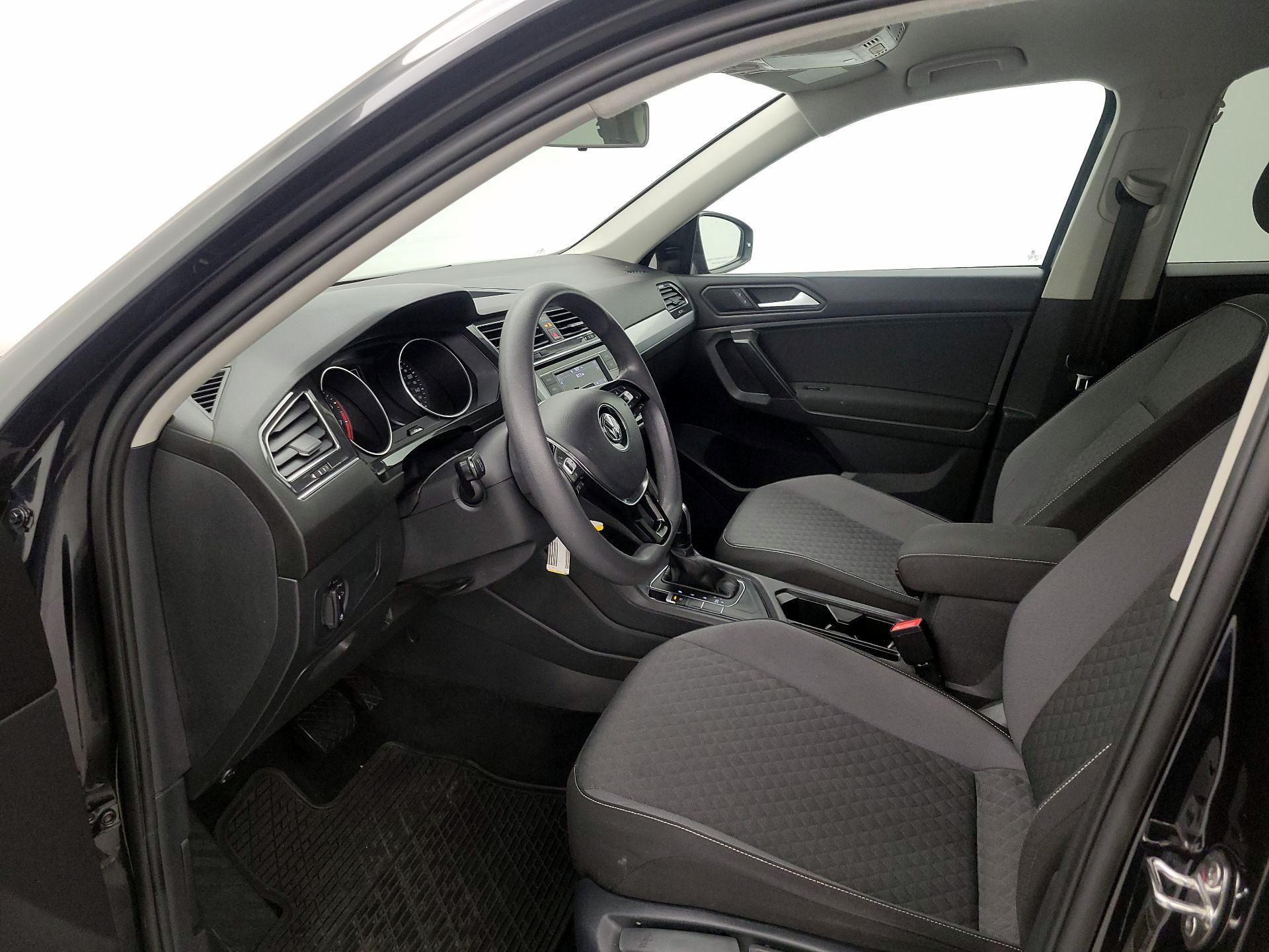 Thumbnail: 2021 Volkswagen Tiguan - 11