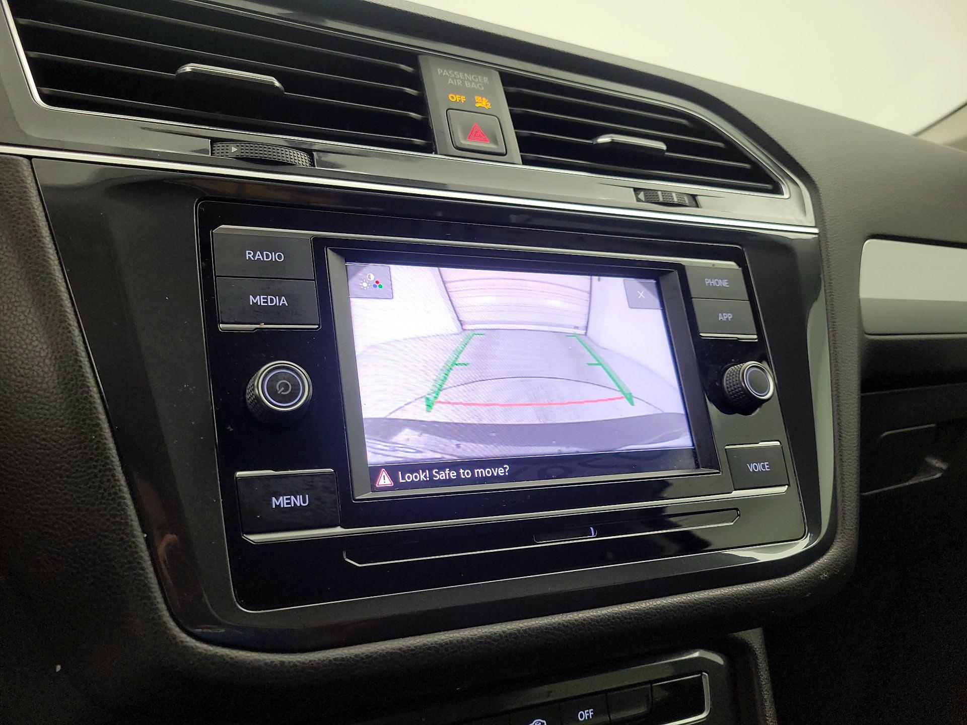 Thumbnail: 2021 Volkswagen Tiguan - 13