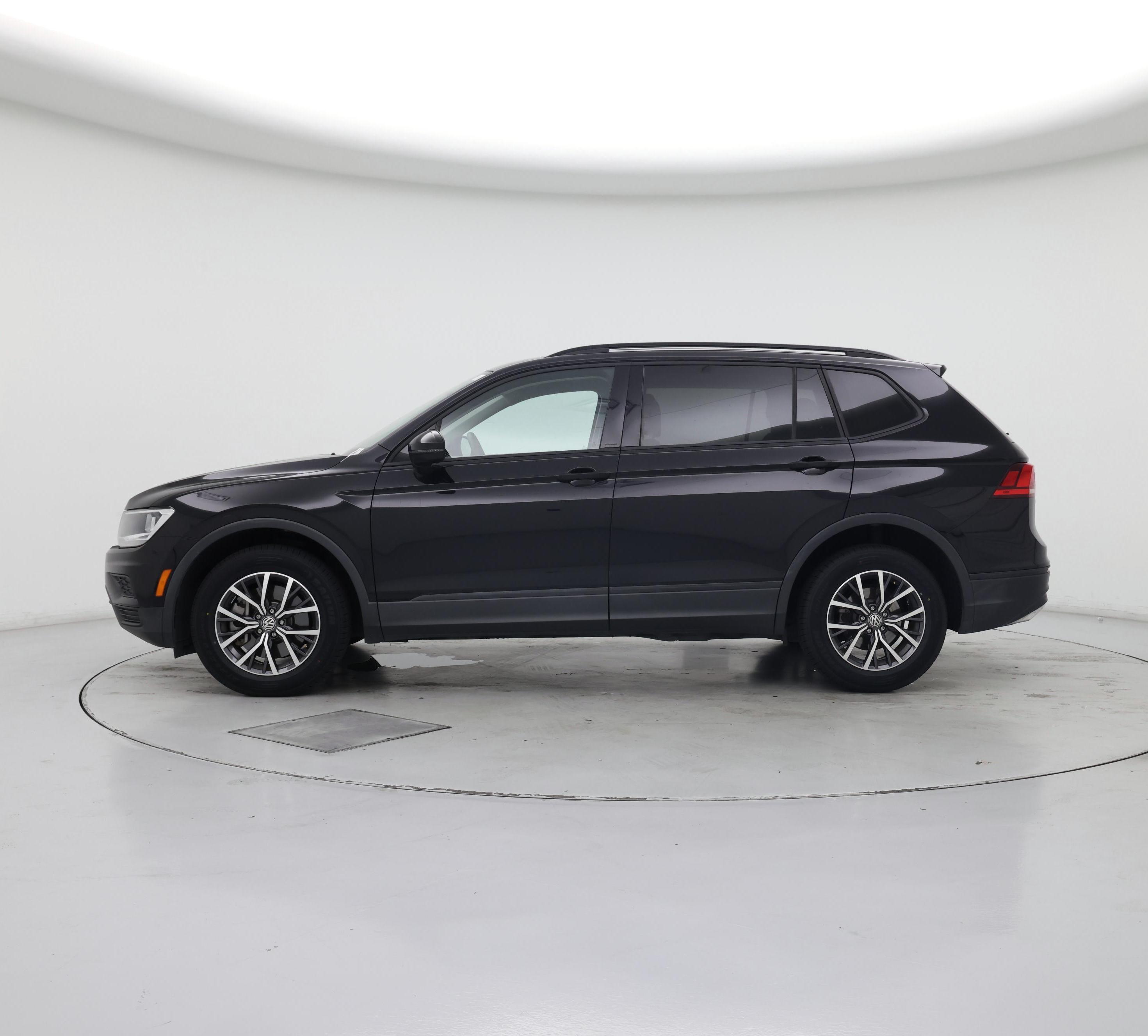 Thumbnail: 2021 Volkswagen Tiguan - 3