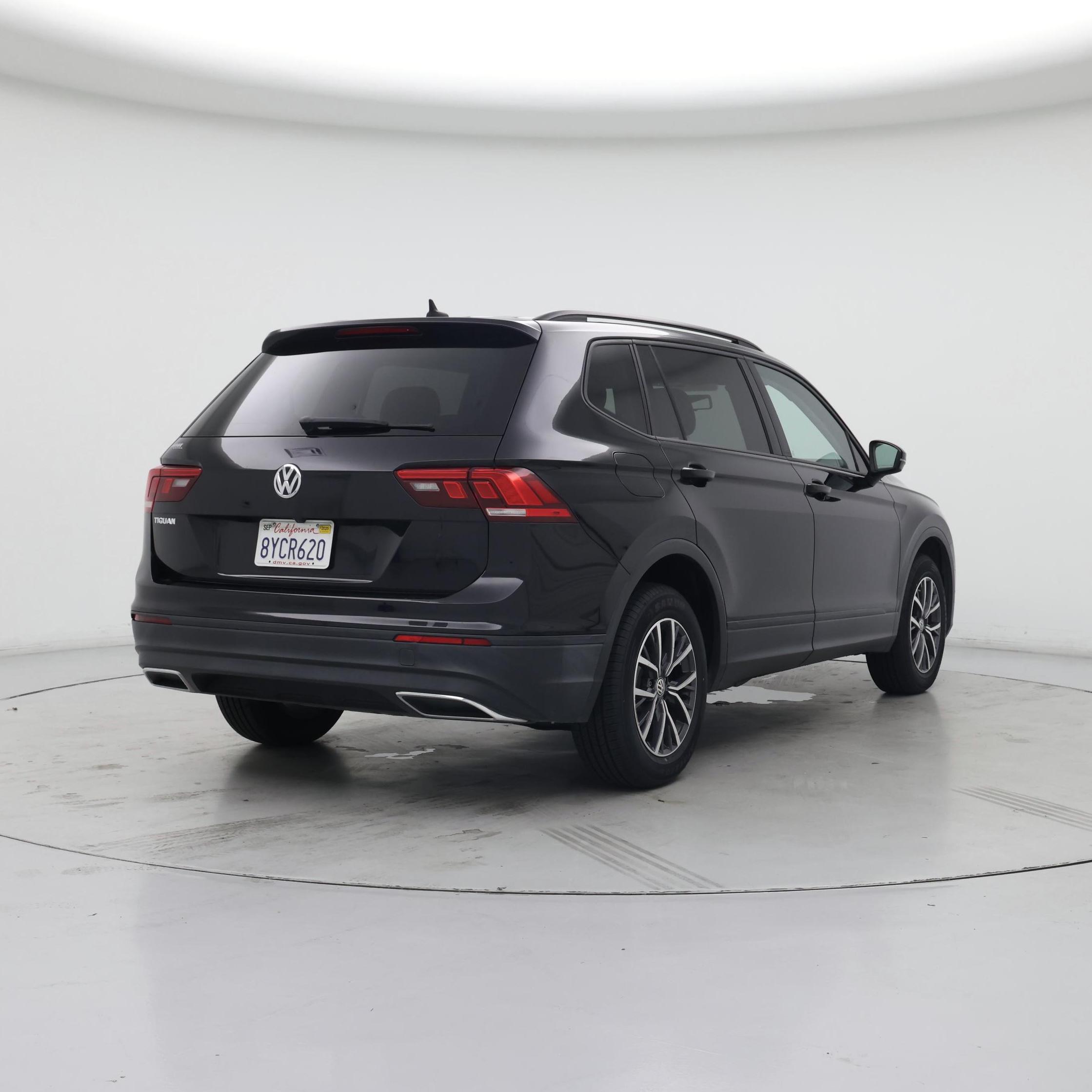 Thumbnail: 2021 Volkswagen Tiguan - 8