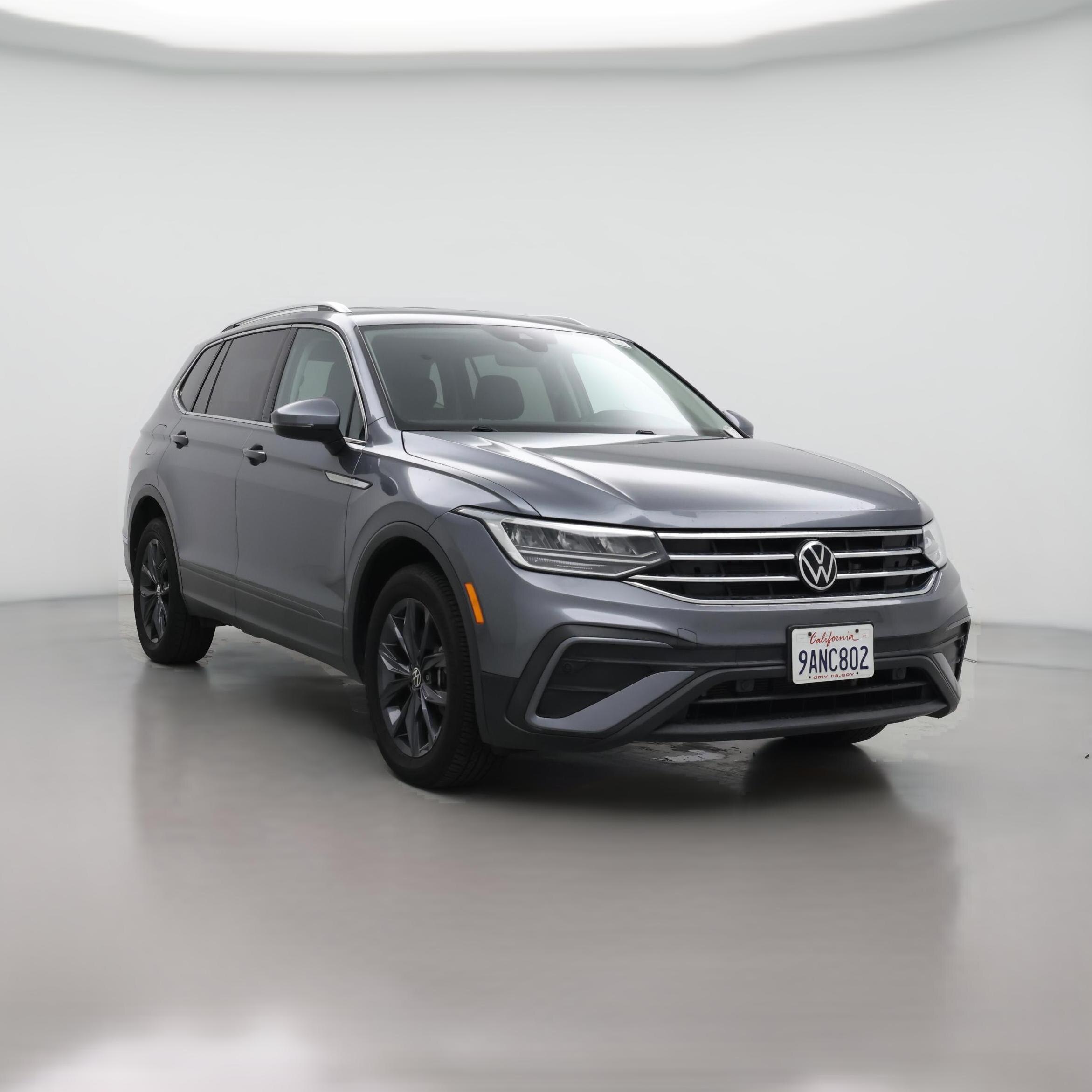 Thumbnail: 2022 Volkswagen Tiguan - 1