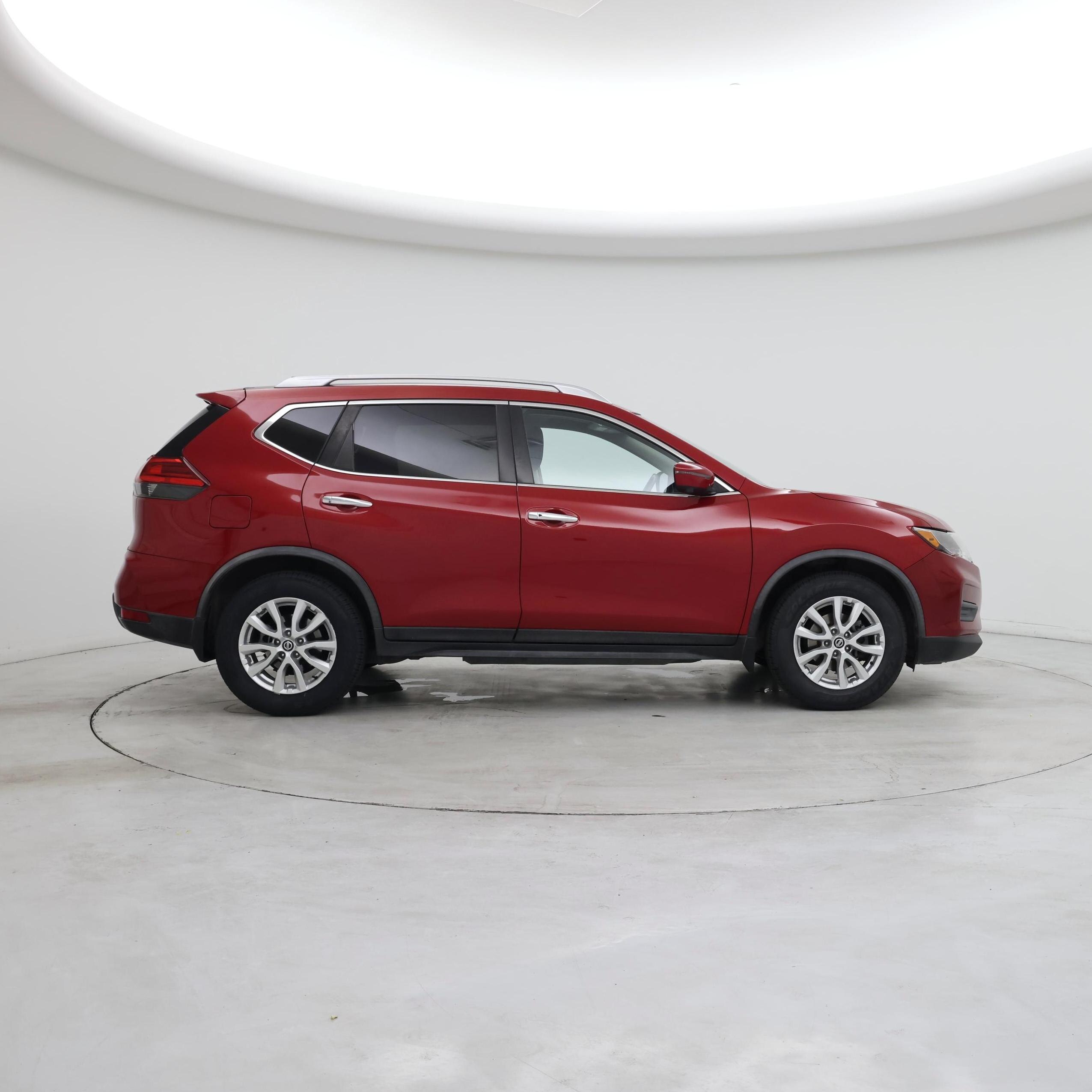 Thumbnail: 2017 Nissan Rogue - 7