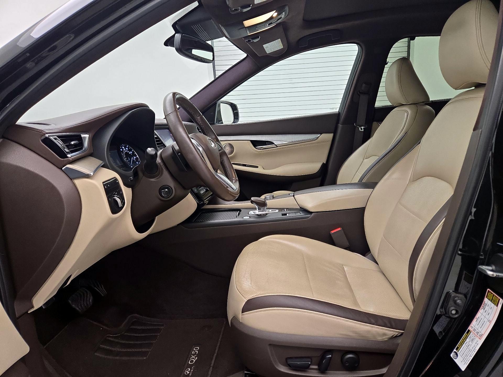 Thumbnail: 2019 INFINITI QX50 - 11
