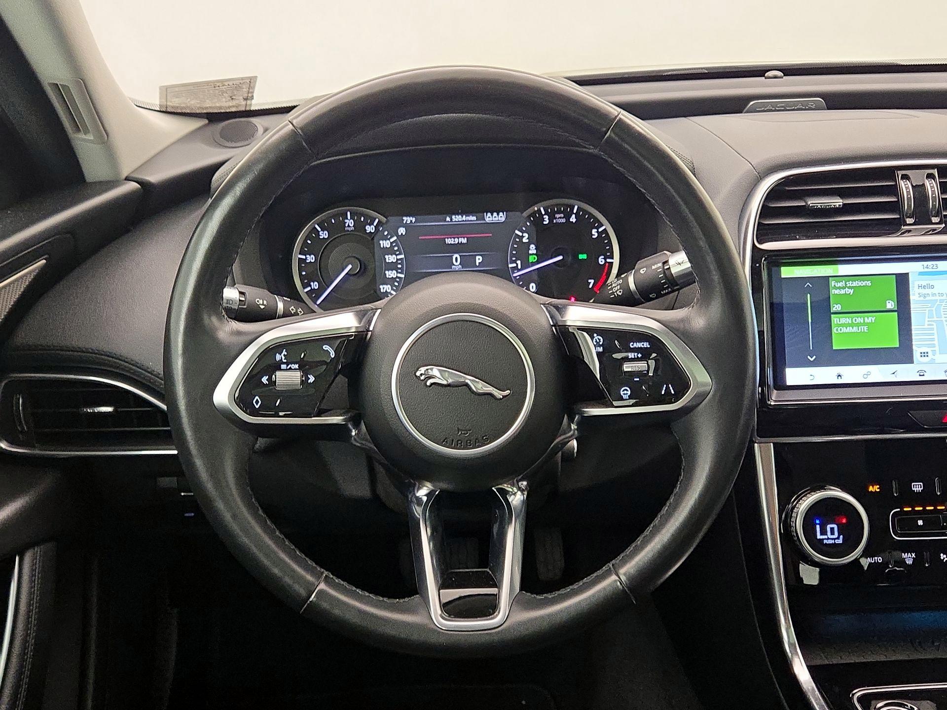 Thumbnail: 2020 Jaguar XE - 10