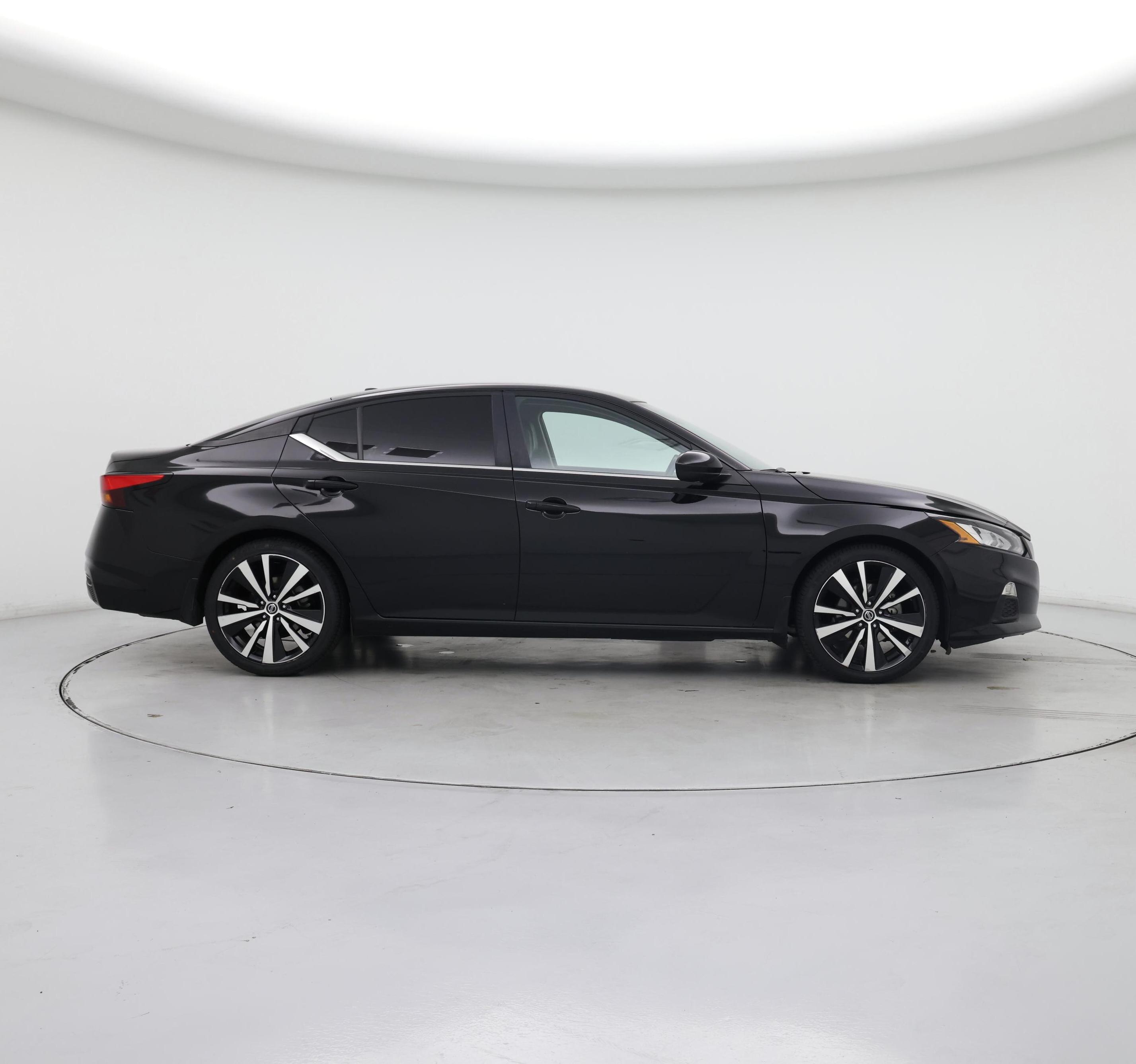 Thumbnail: 2022 Nissan Altima - 7