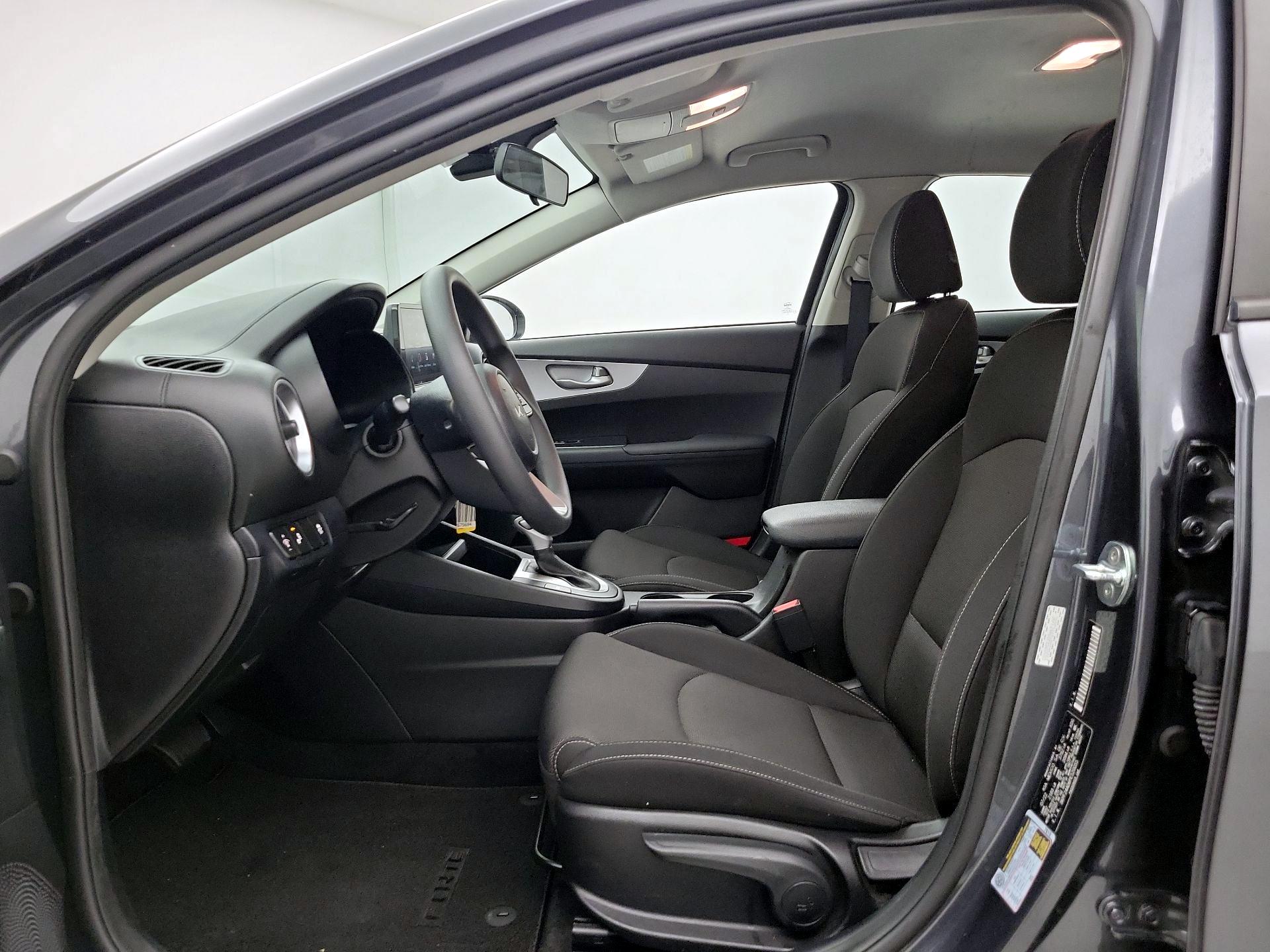 Thumbnail: 2023 Kia Forte - 11