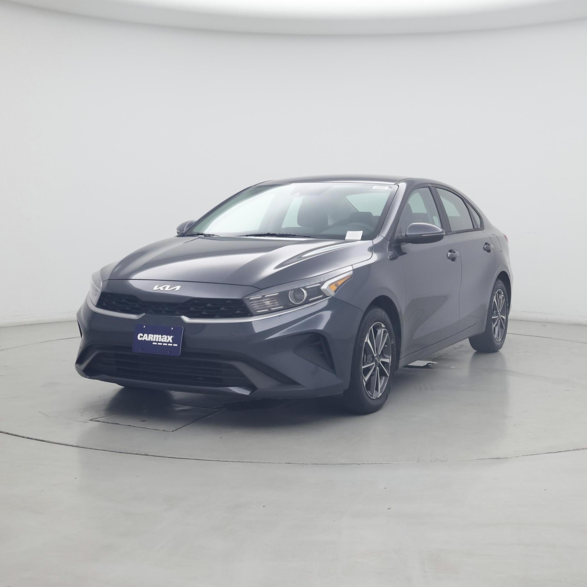 Thumbnail: 2023 Kia Forte - 4