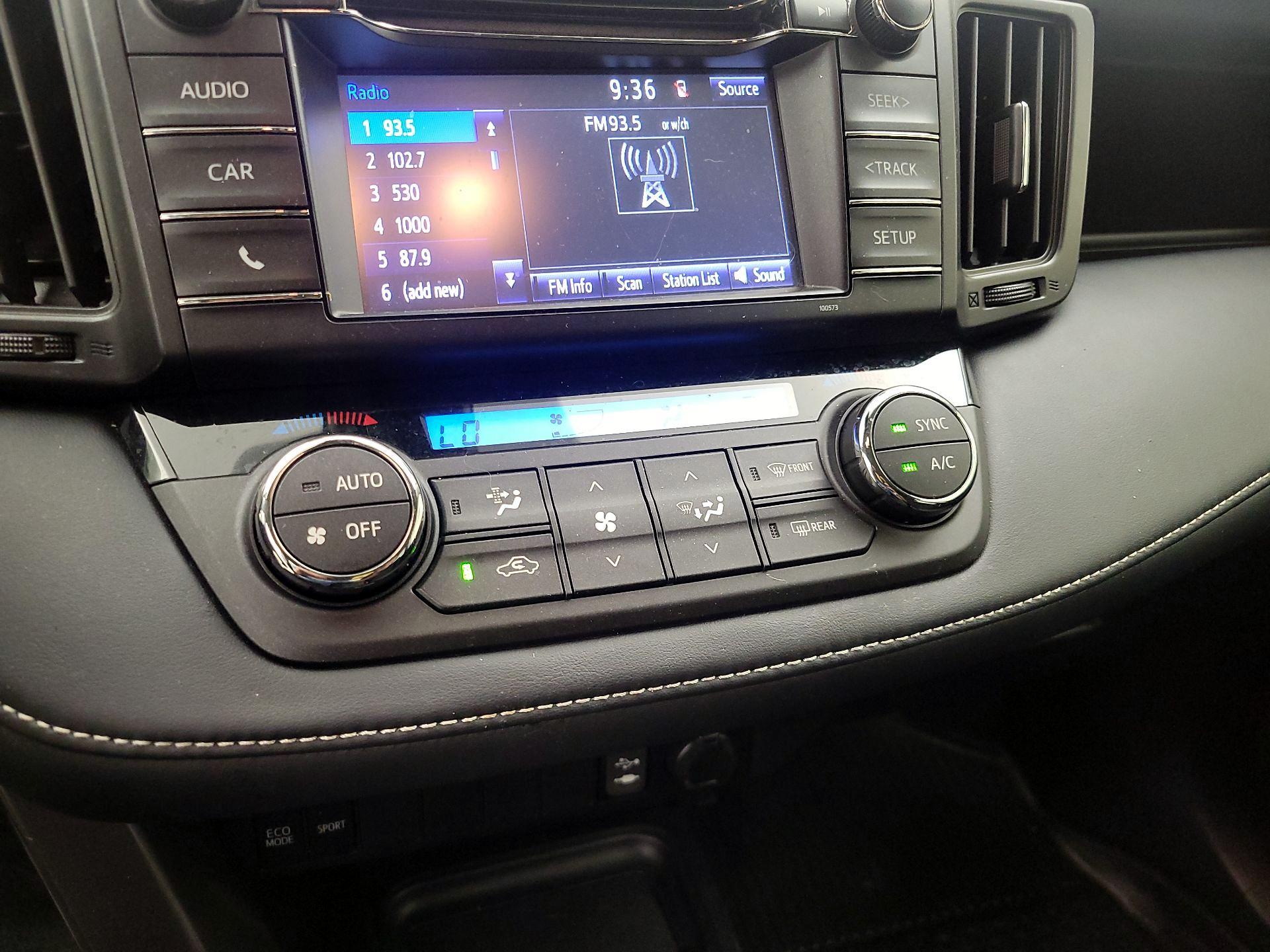 Thumbnail: 2018 Toyota RAV4 - 16