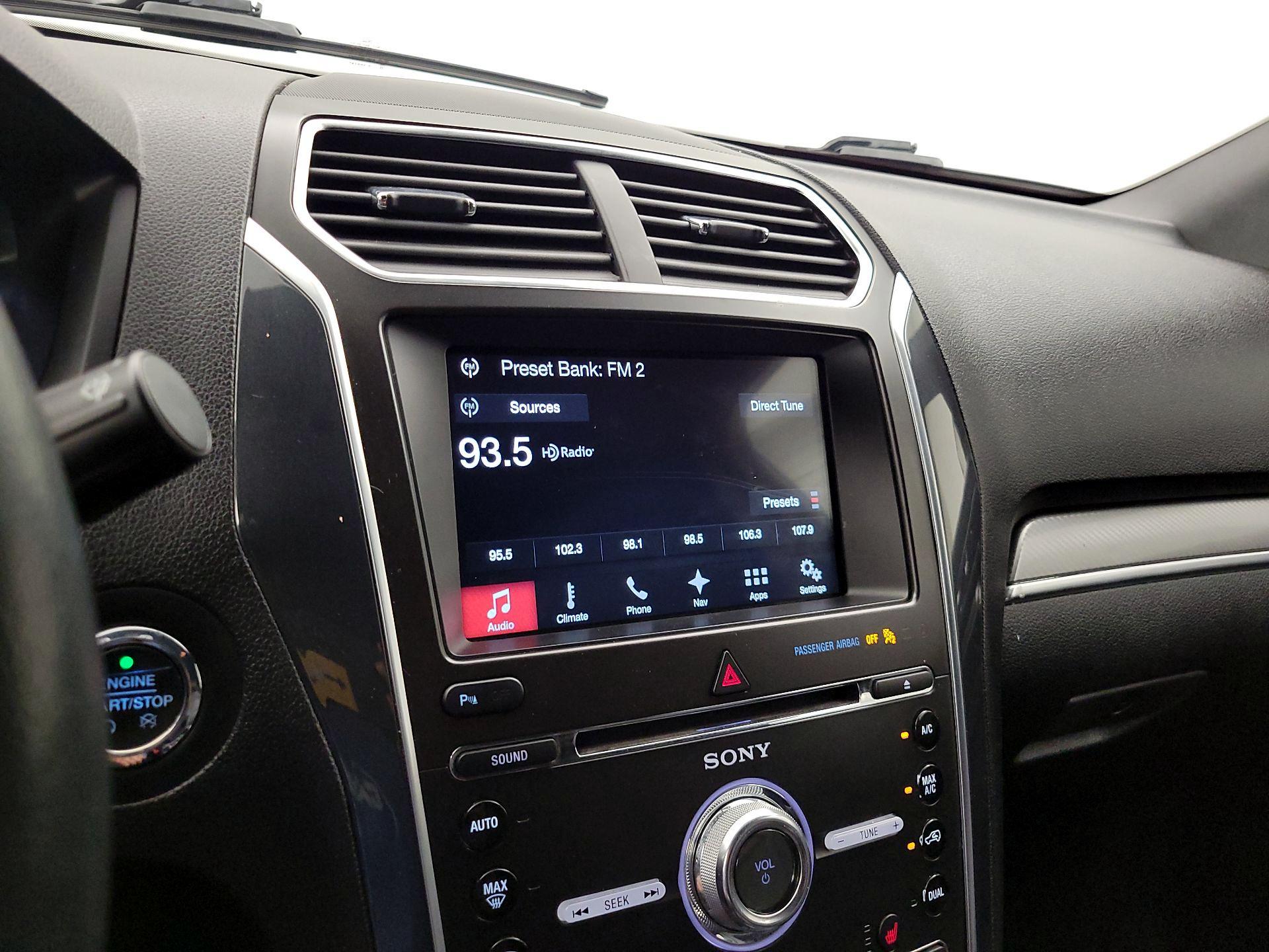 Thumbnail: 2017 Ford Explorer - 16