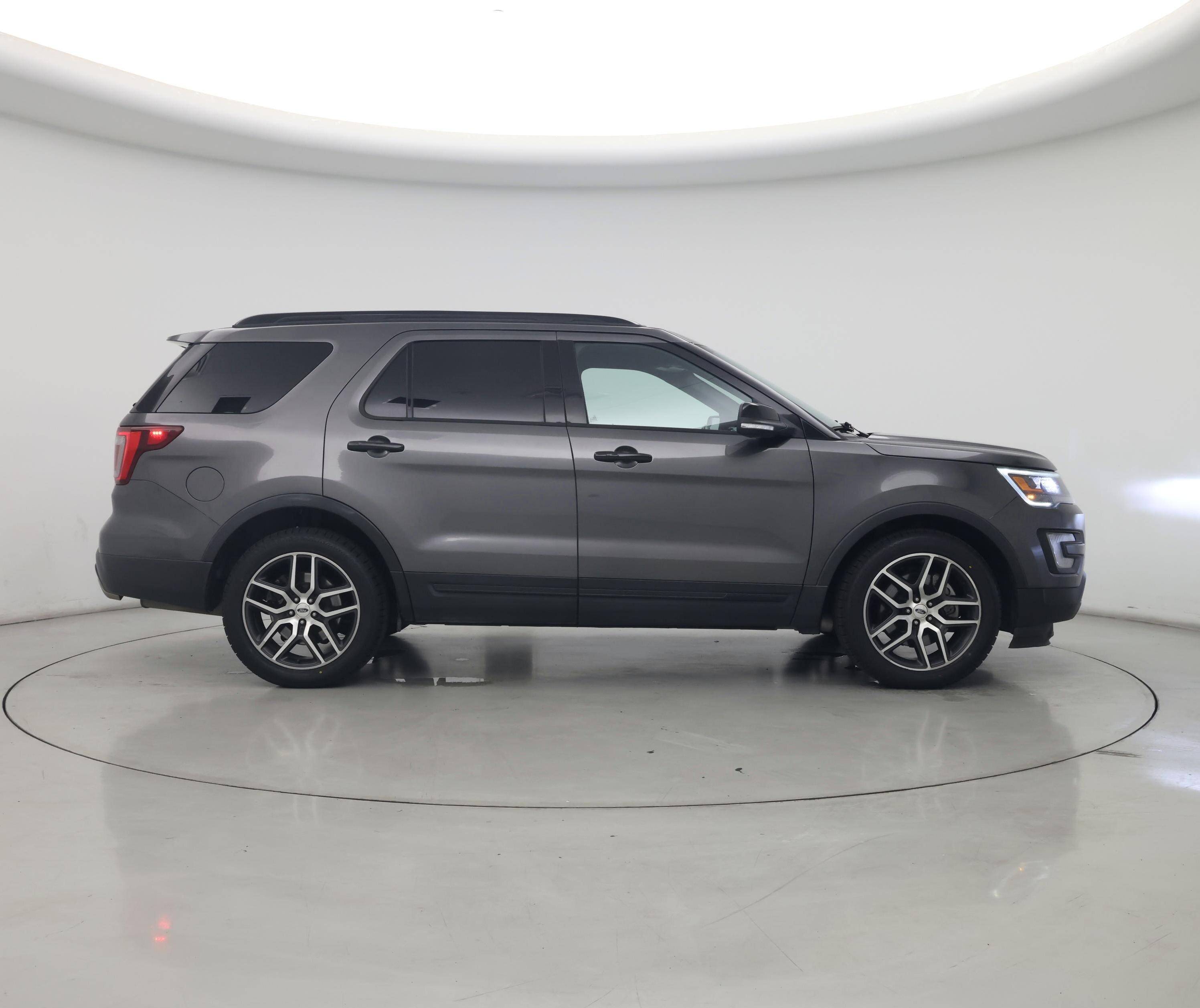 Thumbnail: 2017 Ford Explorer - 7