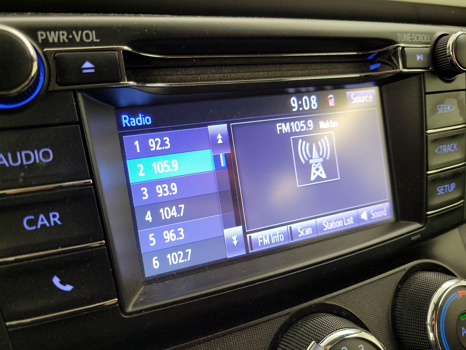 Thumbnail: 2016 Toyota RAV4 - 15
