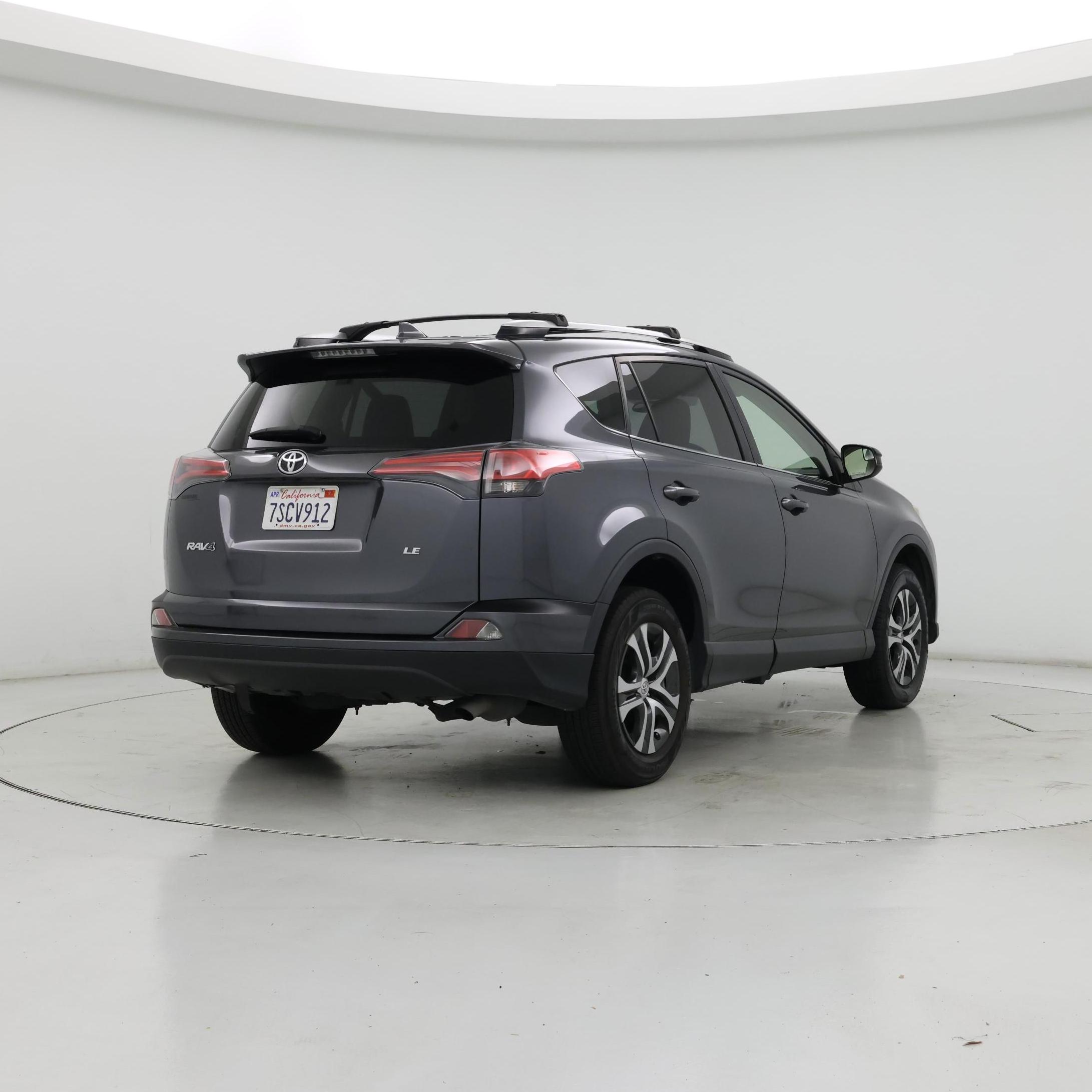 Thumbnail: 2016 Toyota RAV4 - 8