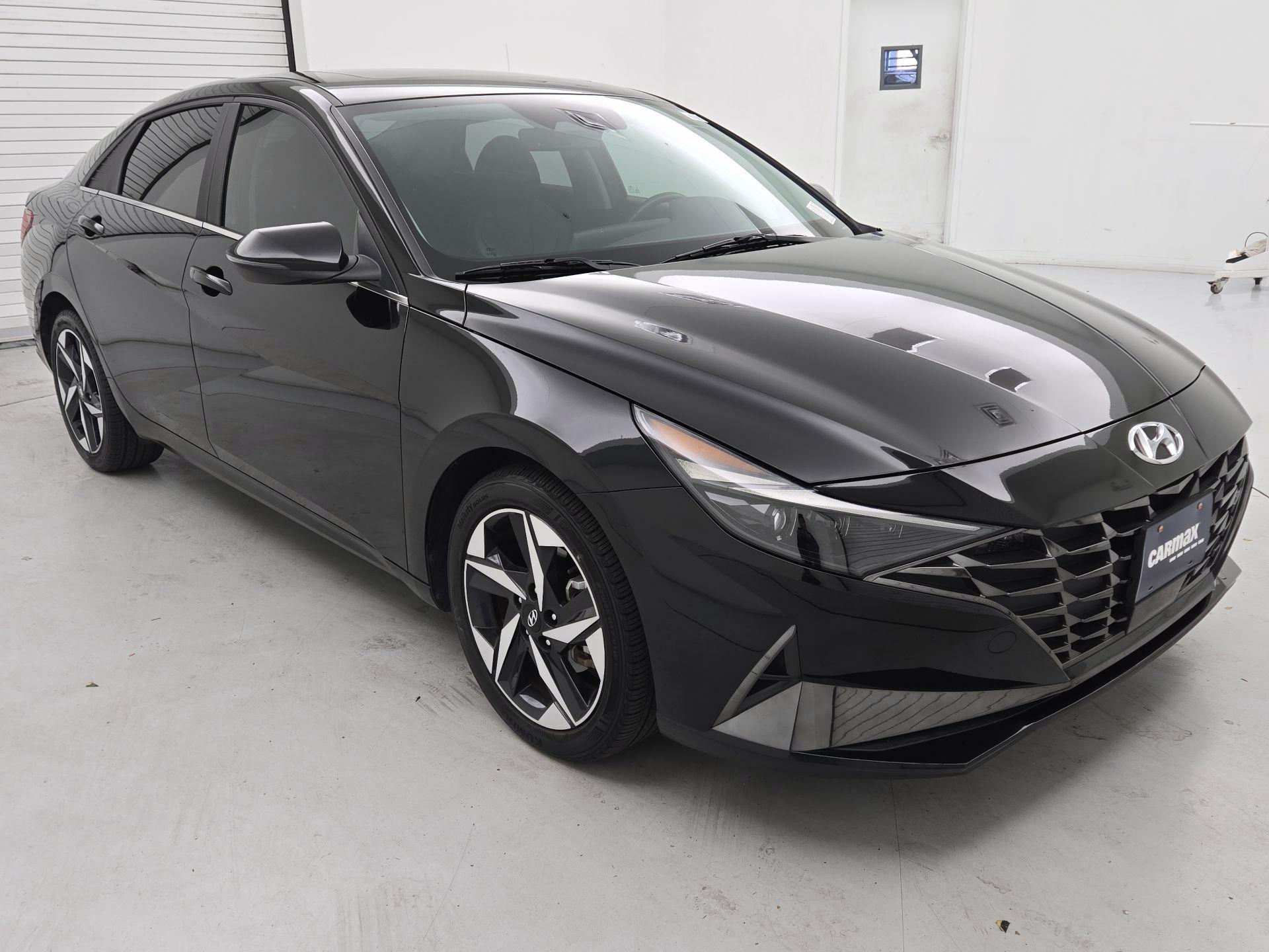 Thumbnail: 2023 Hyundai Elantra - 1