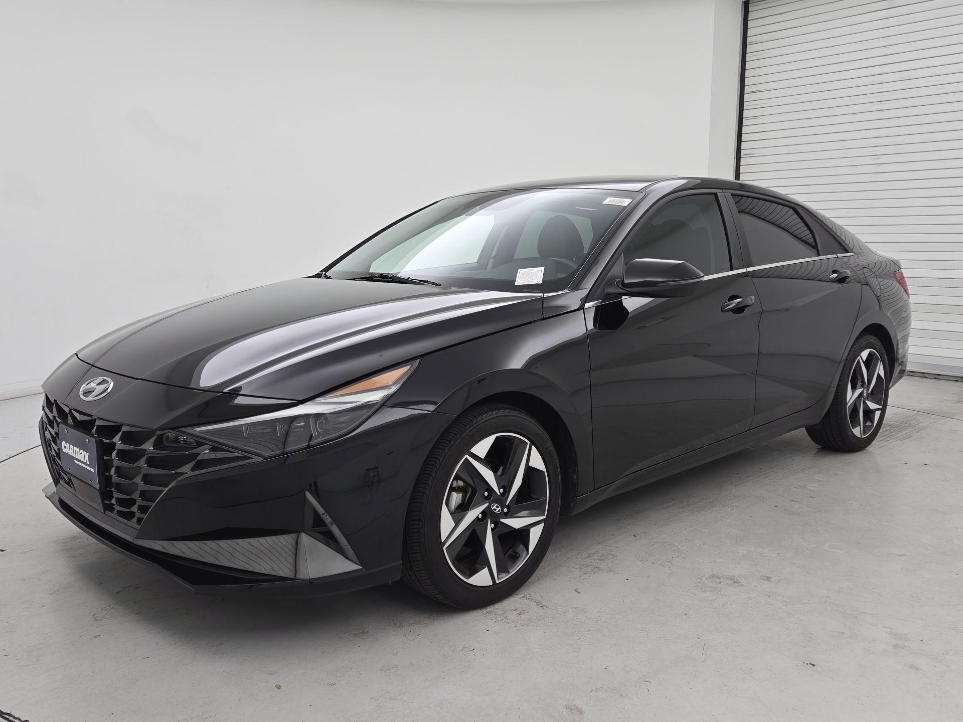 Thumbnail: 2023 Hyundai Elantra - 3