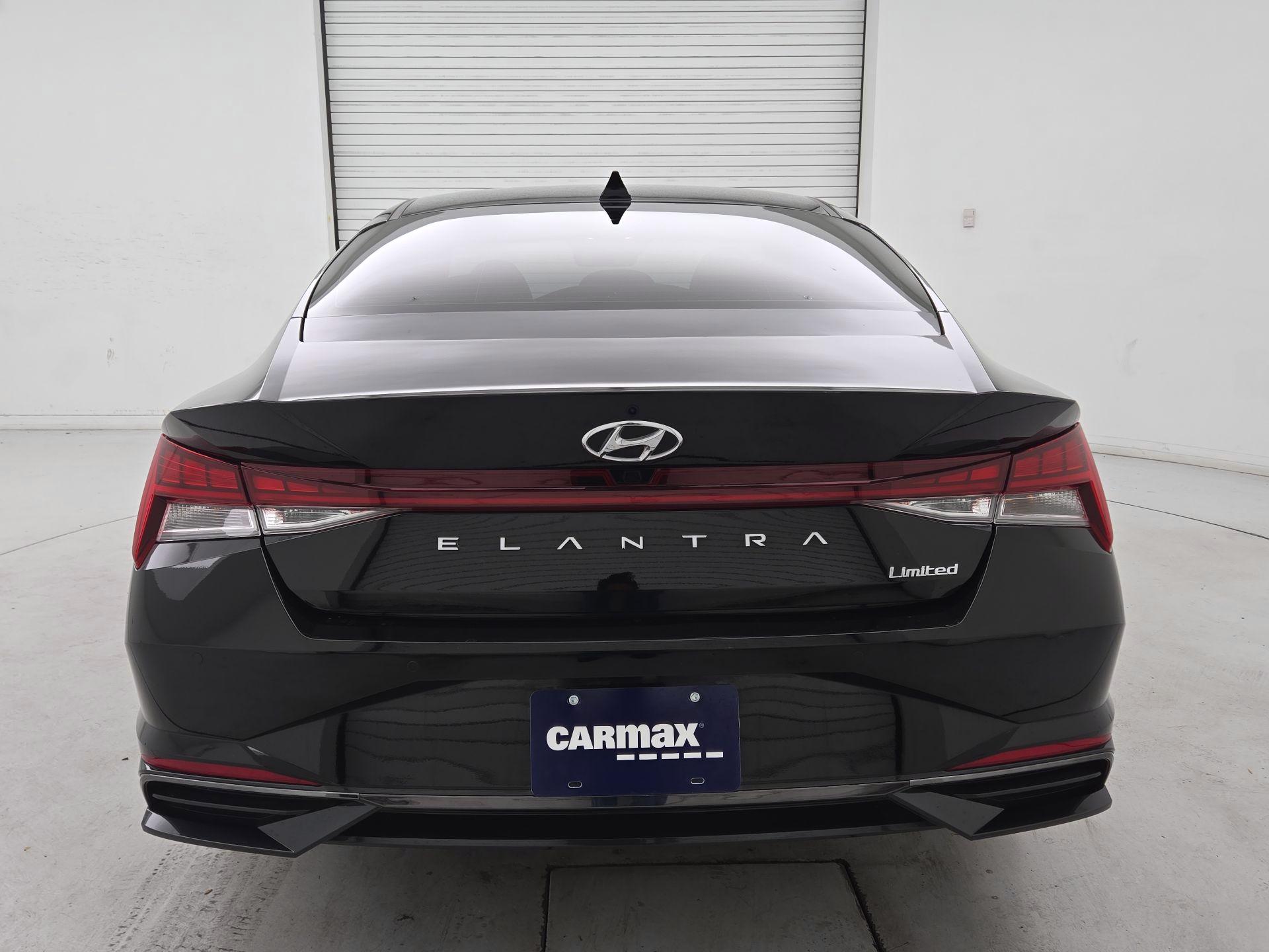 Thumbnail: 2023 Hyundai Elantra - 6