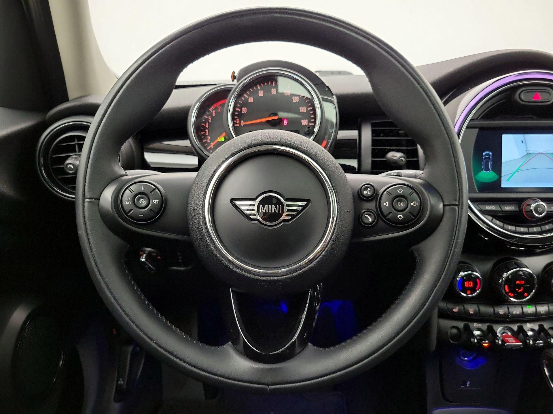 Thumbnail: 2019 MINI Cooper Hardtop - 10