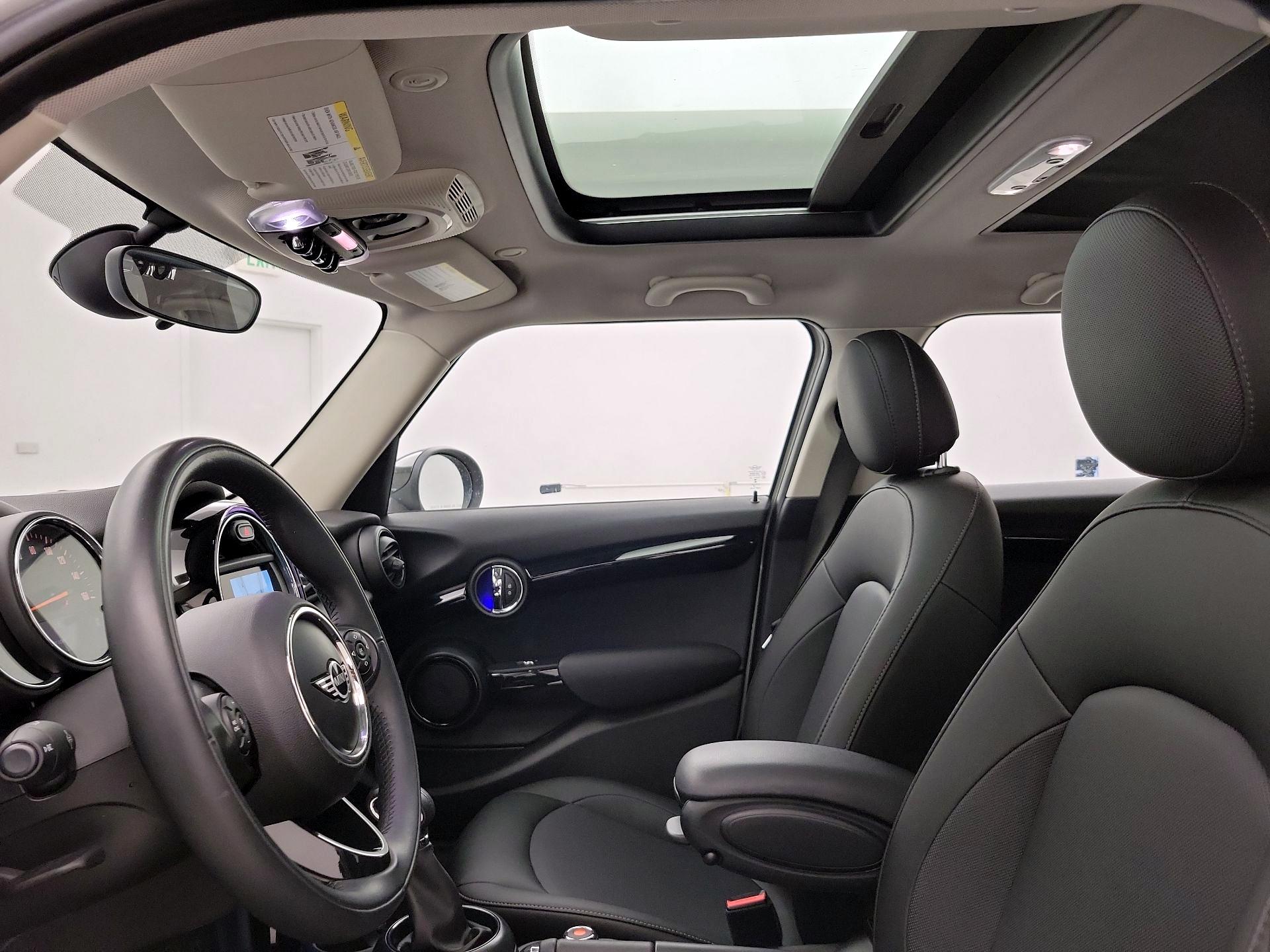 Thumbnail: 2019 MINI Cooper Hardtop - 19