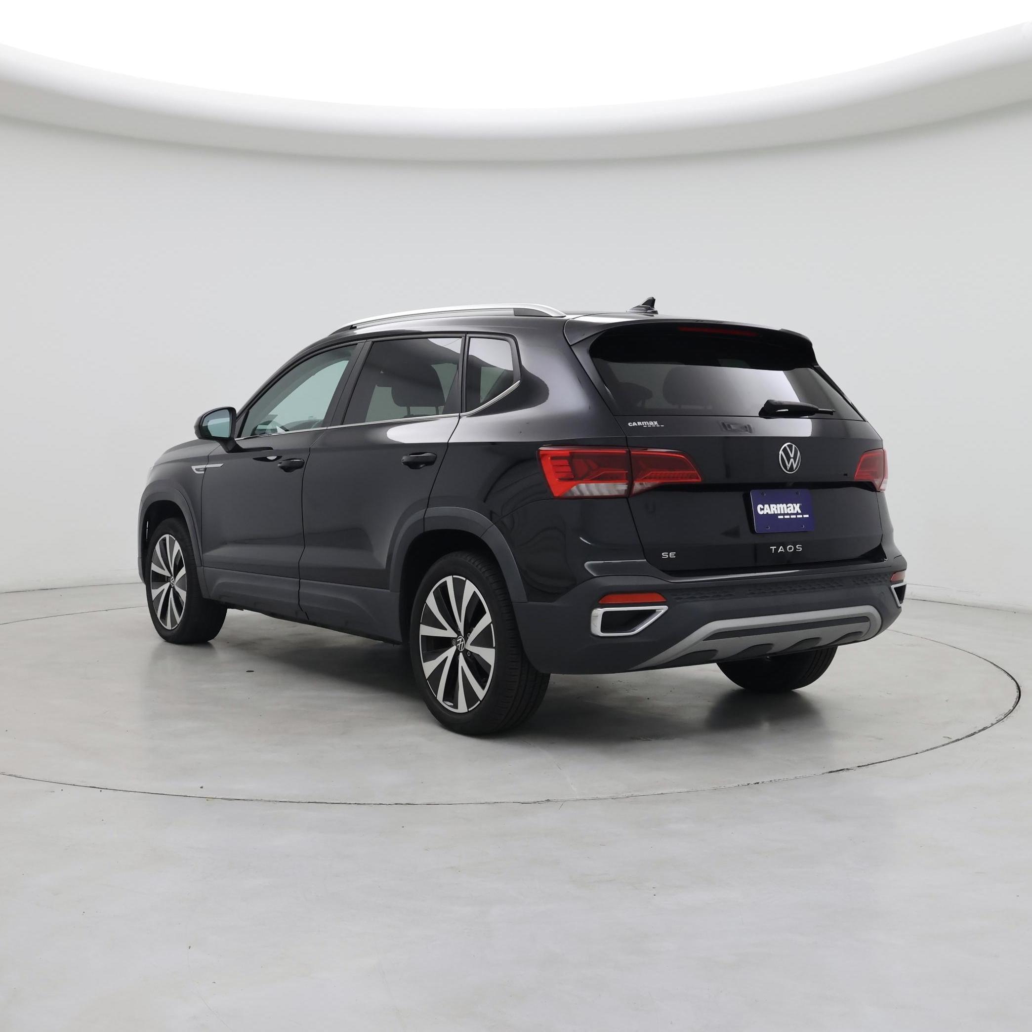 Thumbnail: 2022 Volkswagen Taos - 2