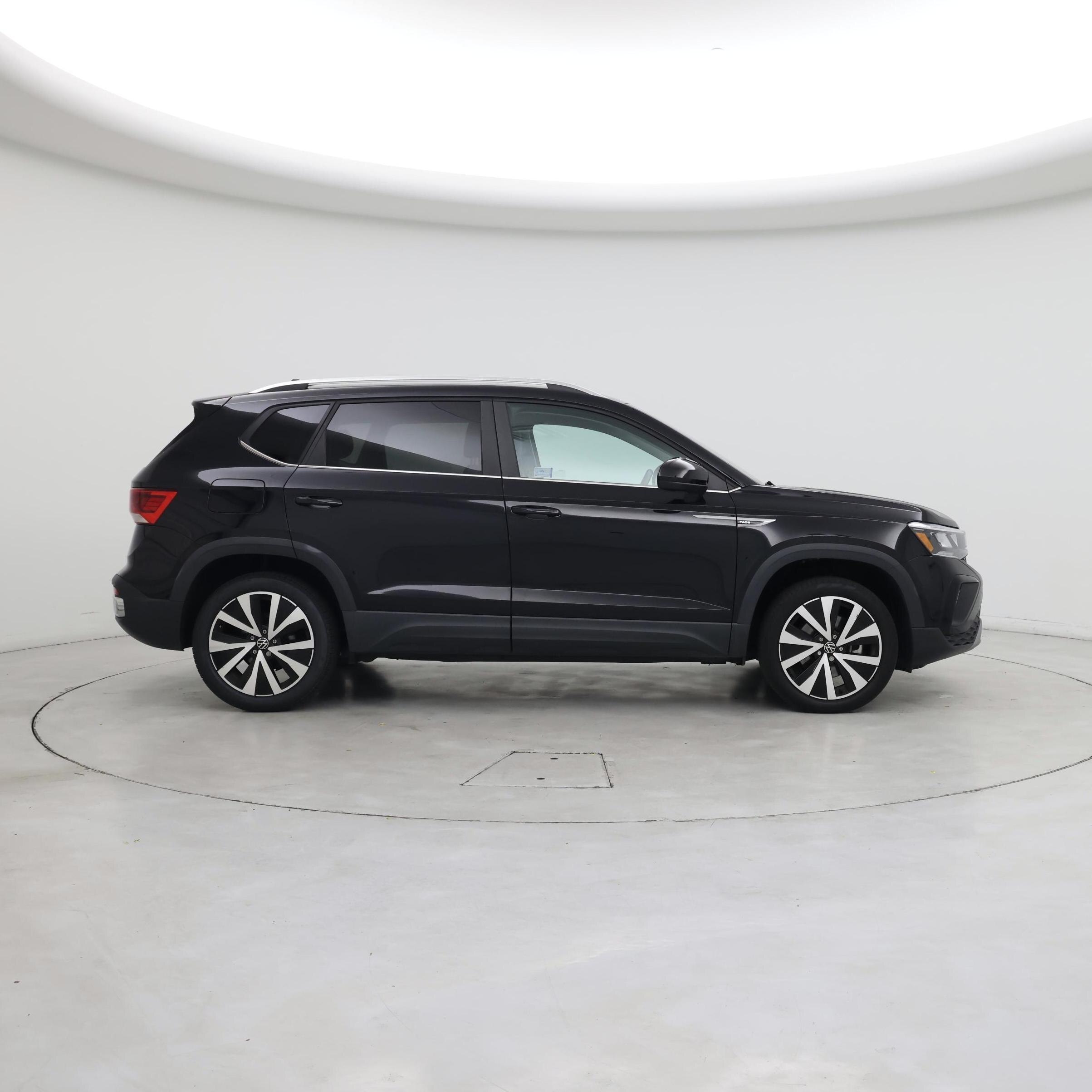 Thumbnail: 2022 Volkswagen Taos - 7