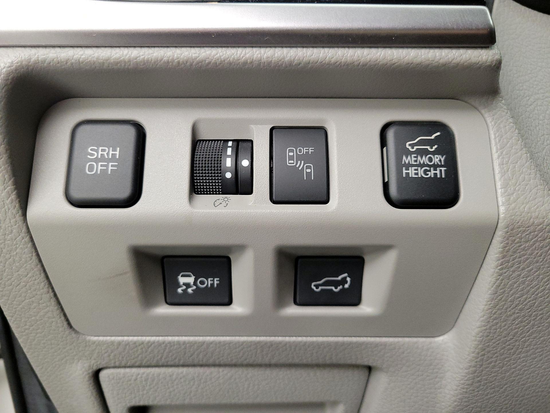 Thumbnail: 2017 Subaru Forester - 13