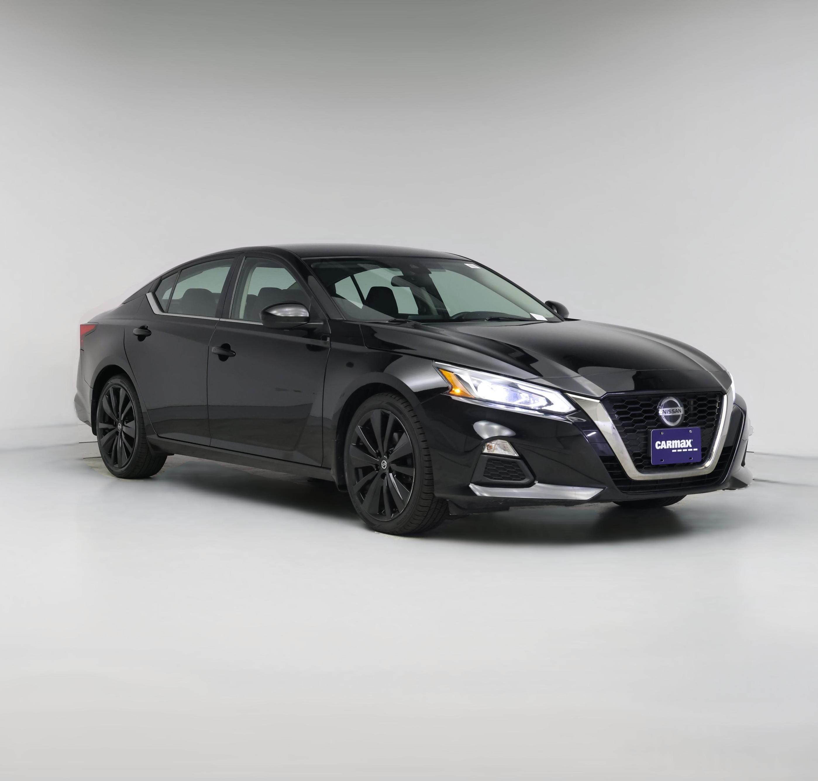 Thumbnail: 2022 Nissan Altima - 1