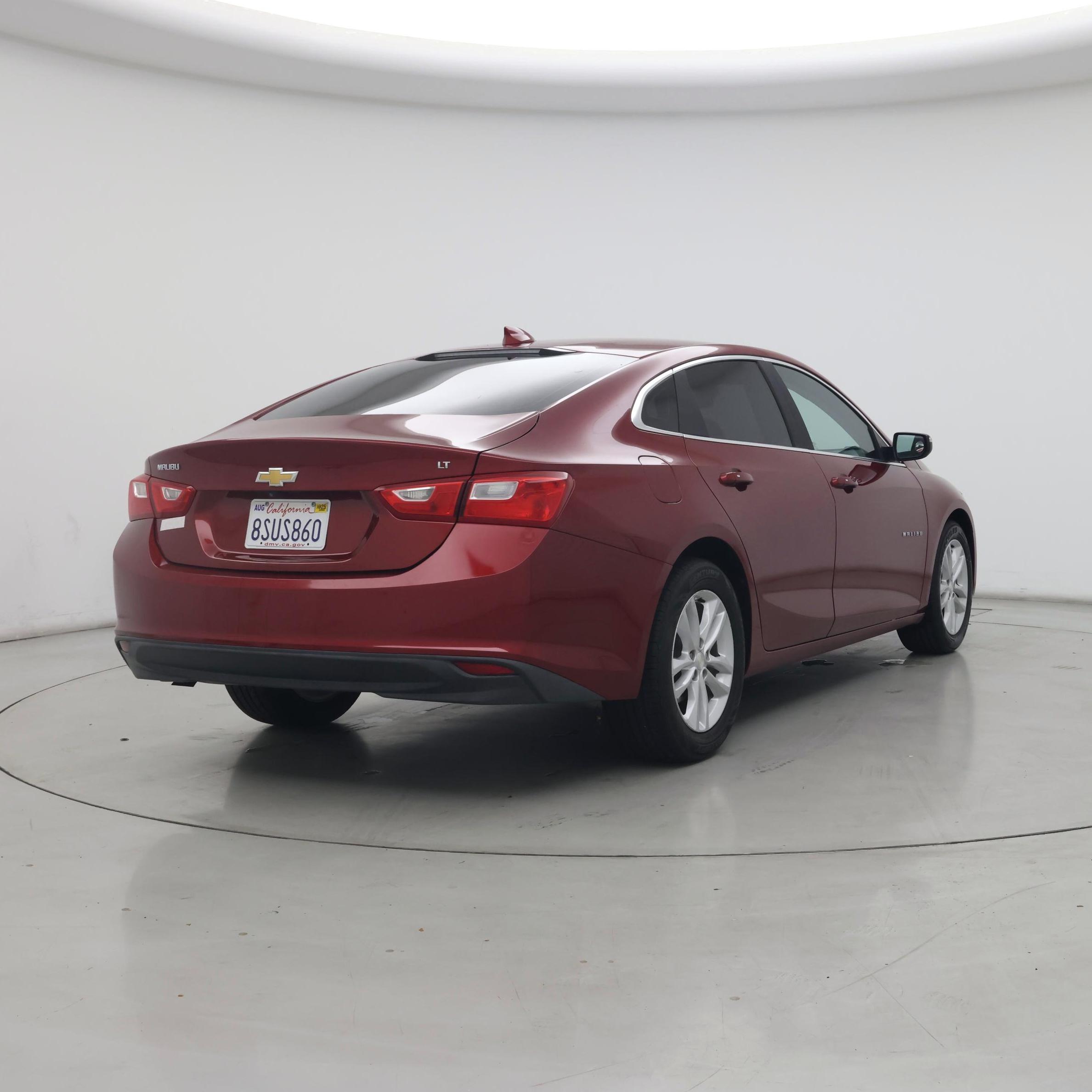 Thumbnail: 2018 Chevrolet Malibu - 8