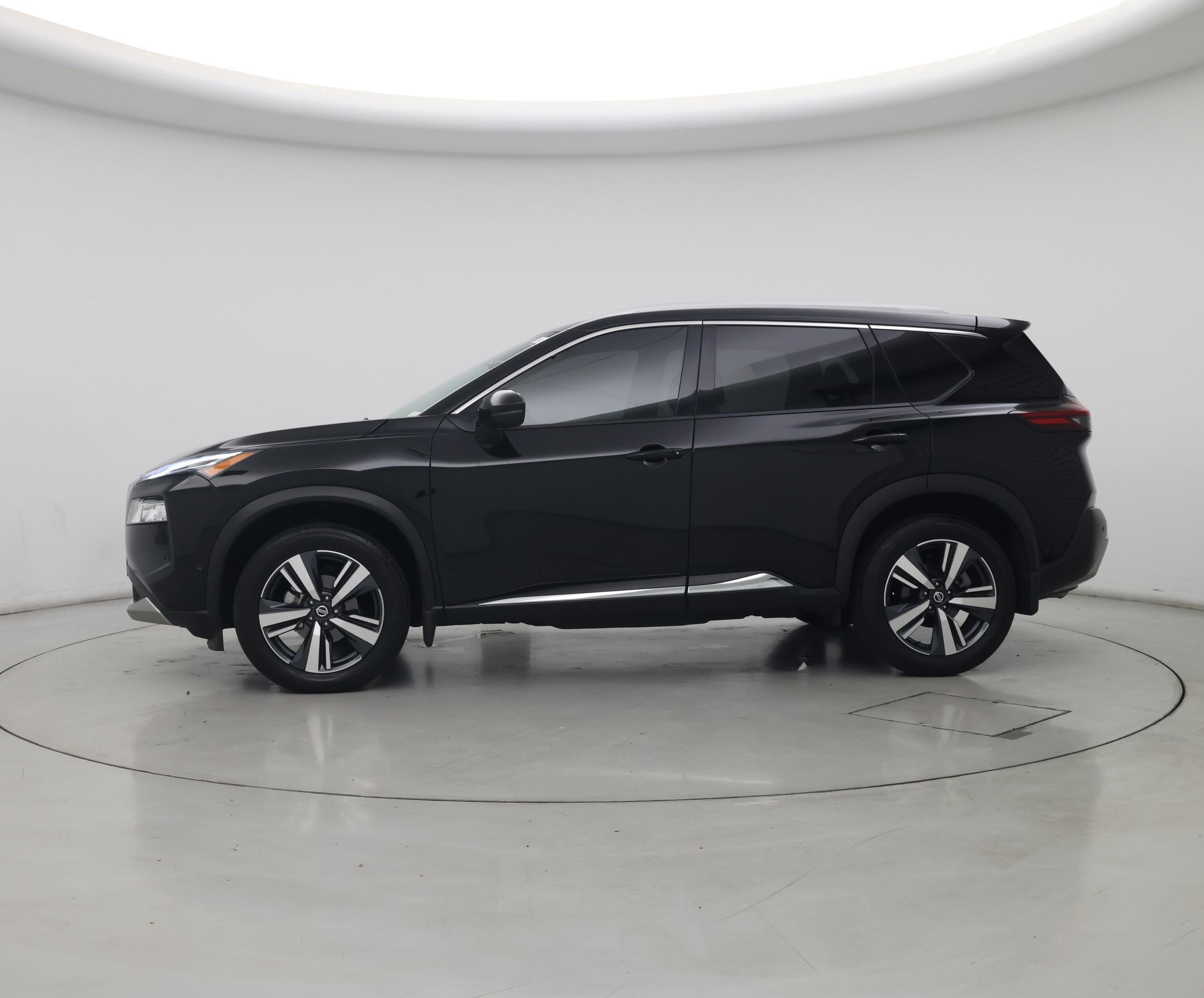 Thumbnail: 2021 Nissan Rogue - 3