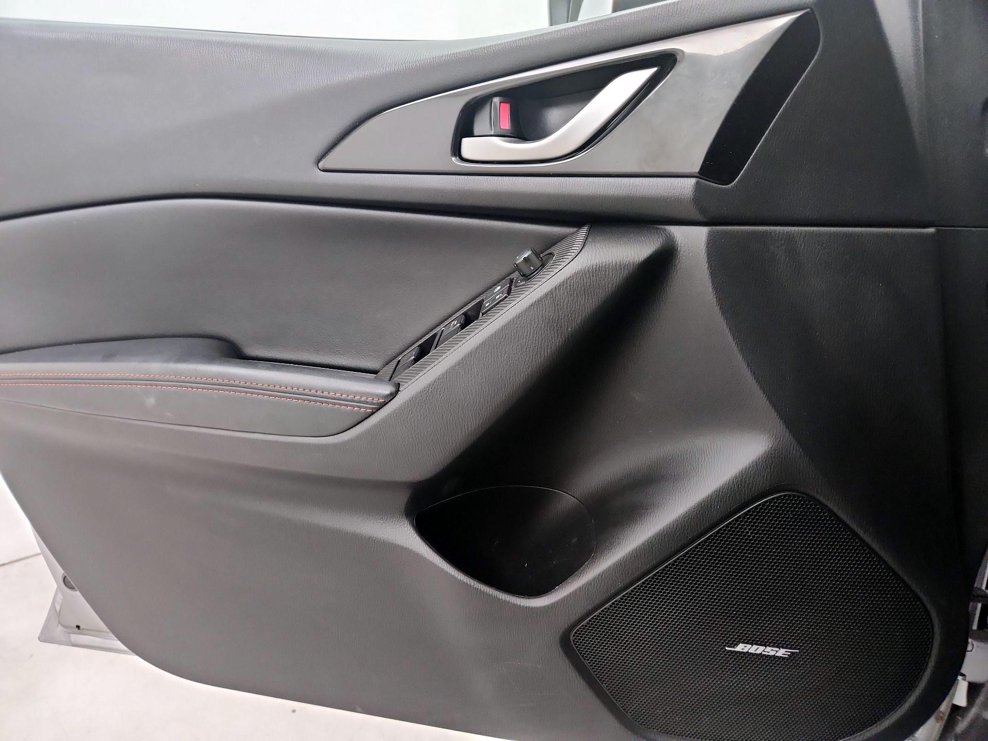 Thumbnail: 2016 Mazda Mazda3 - 12