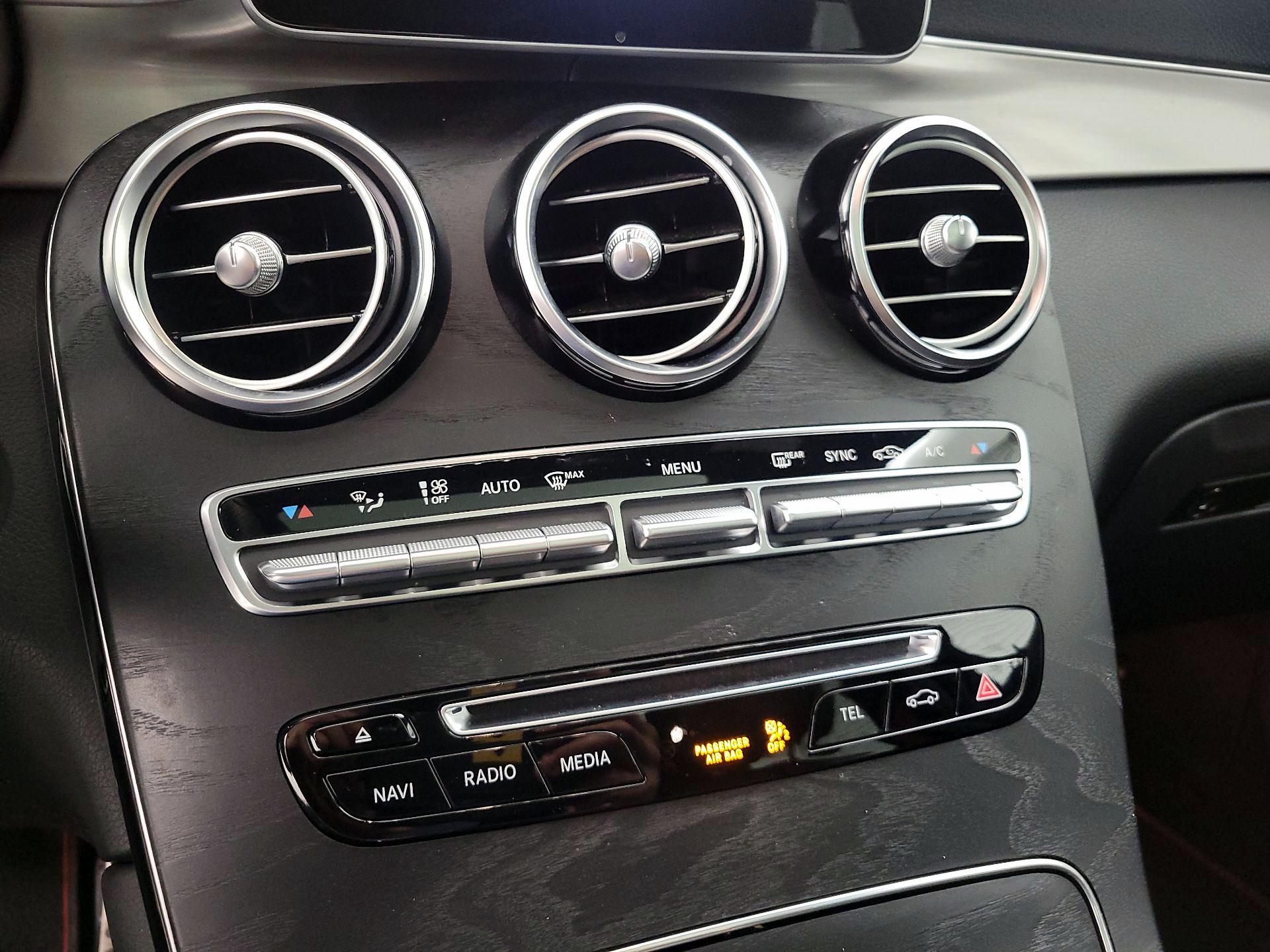 Thumbnail: 2019 Mercedes-Benz GLC - 16