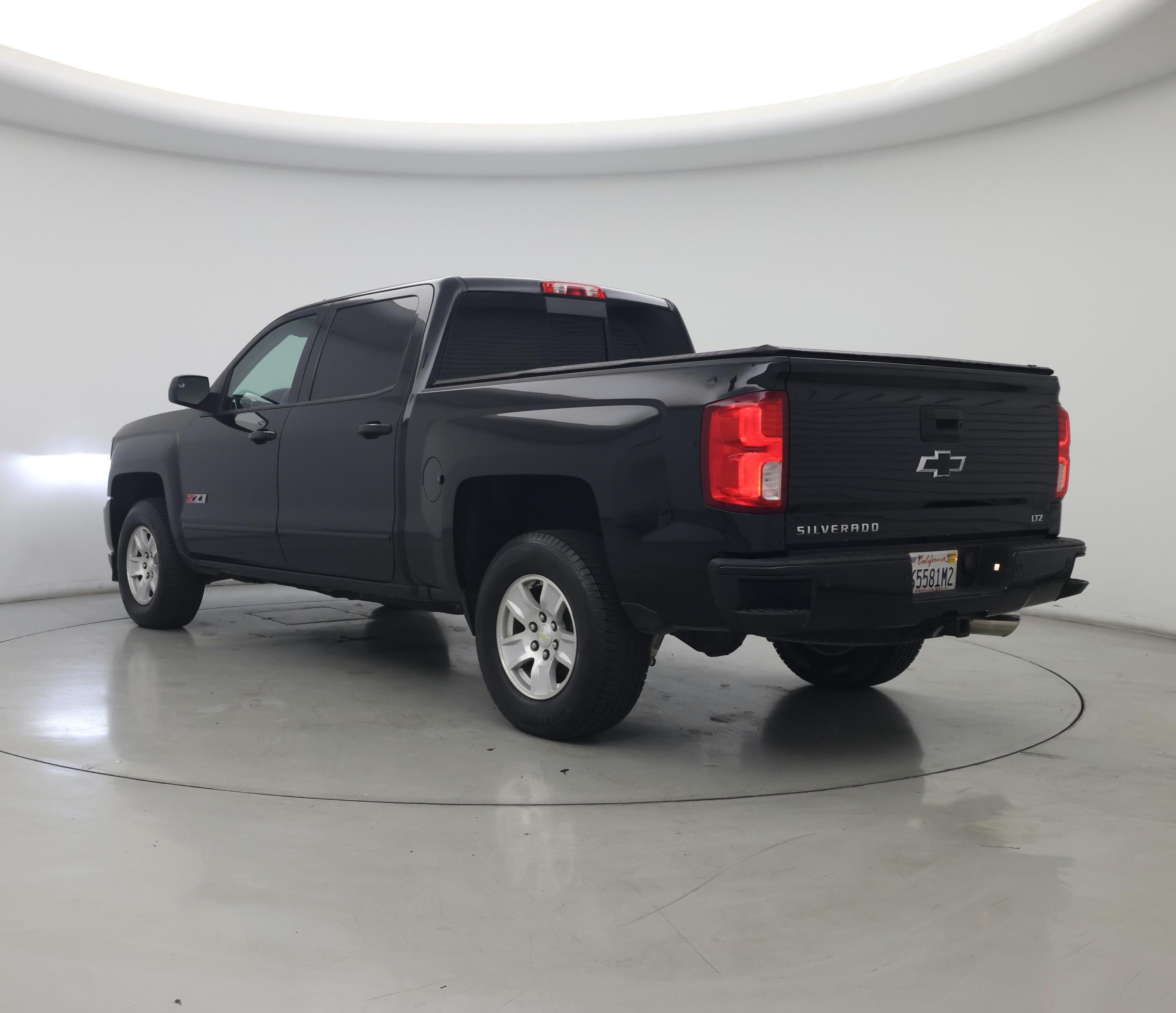 Thumbnail: 2017 Chevrolet Silverado 1500 - 2
