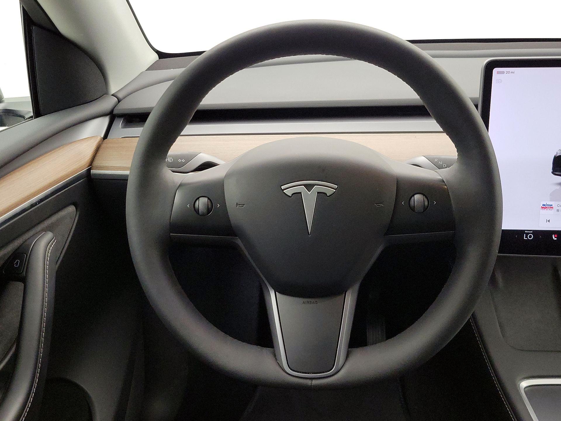 Thumbnail: 2023 Tesla Model Y - 10