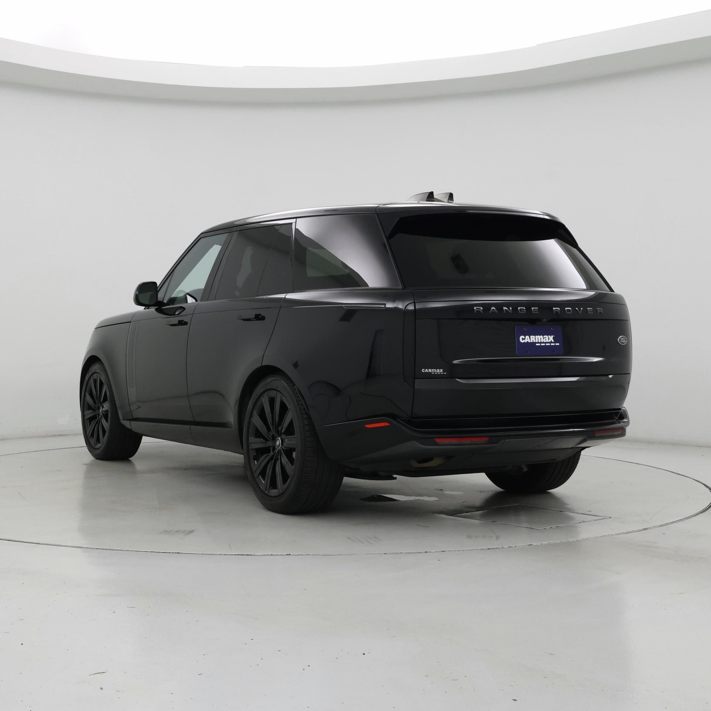 Thumbnail: 2023 Land Rover Range Rover - 2