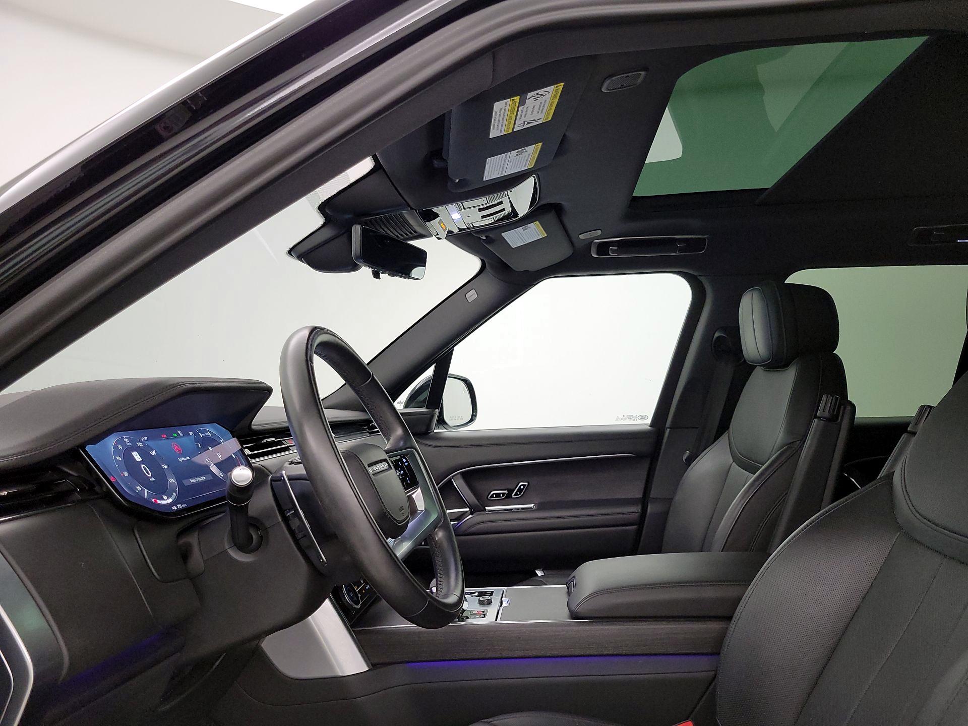 Thumbnail: 2023 Land Rover Range Rover - 20