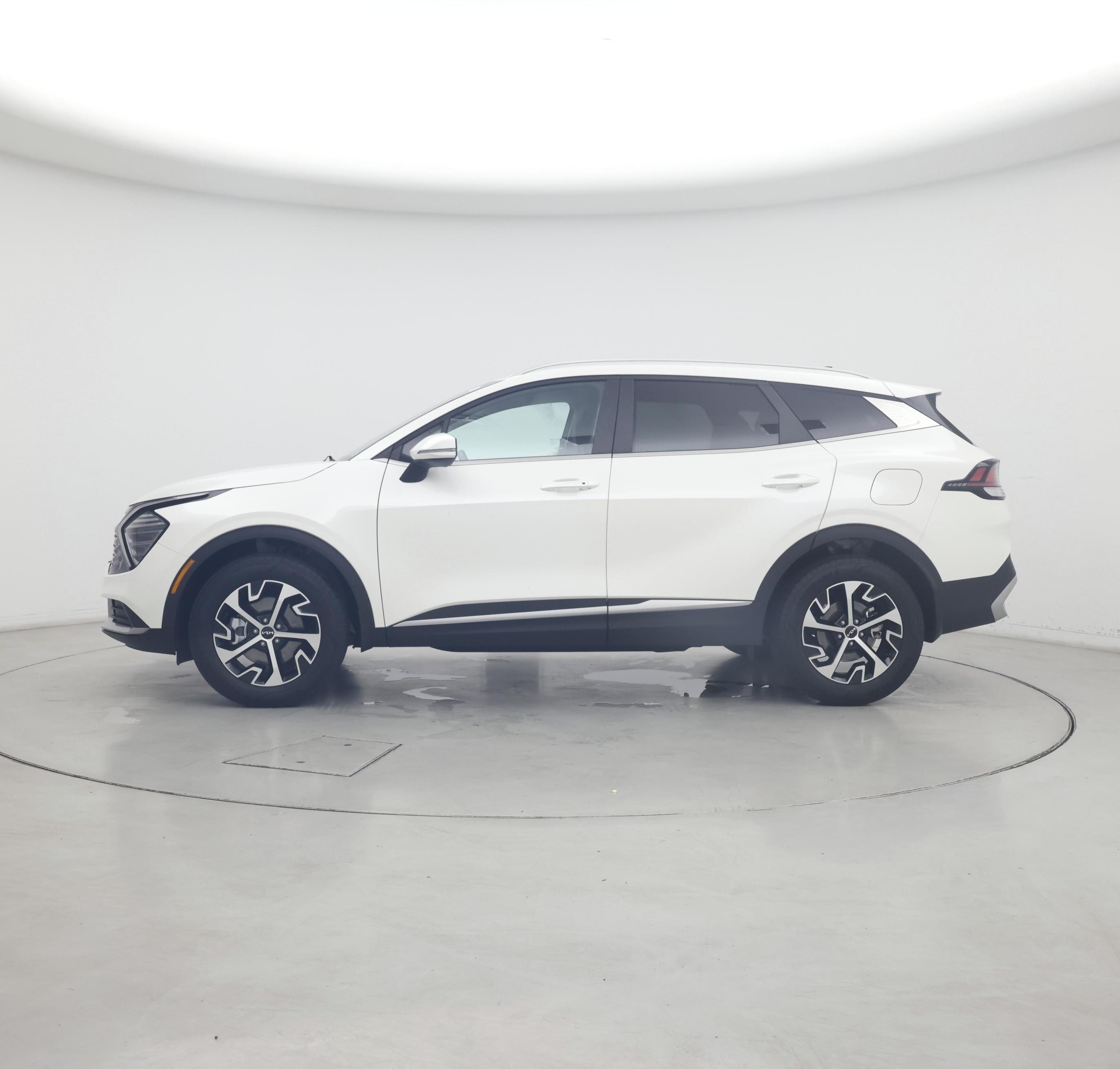 Thumbnail: 2024 Kia Sportage - 3