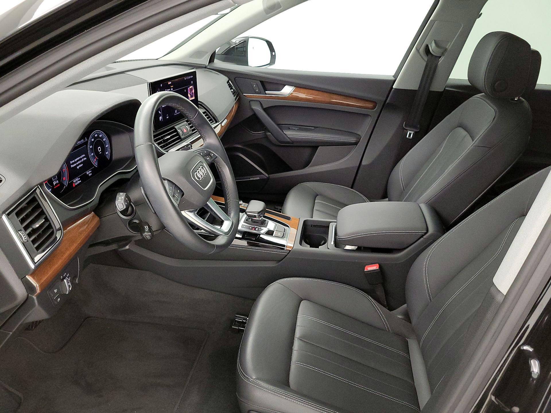 Thumbnail: 2022 Audi Q5 - 11