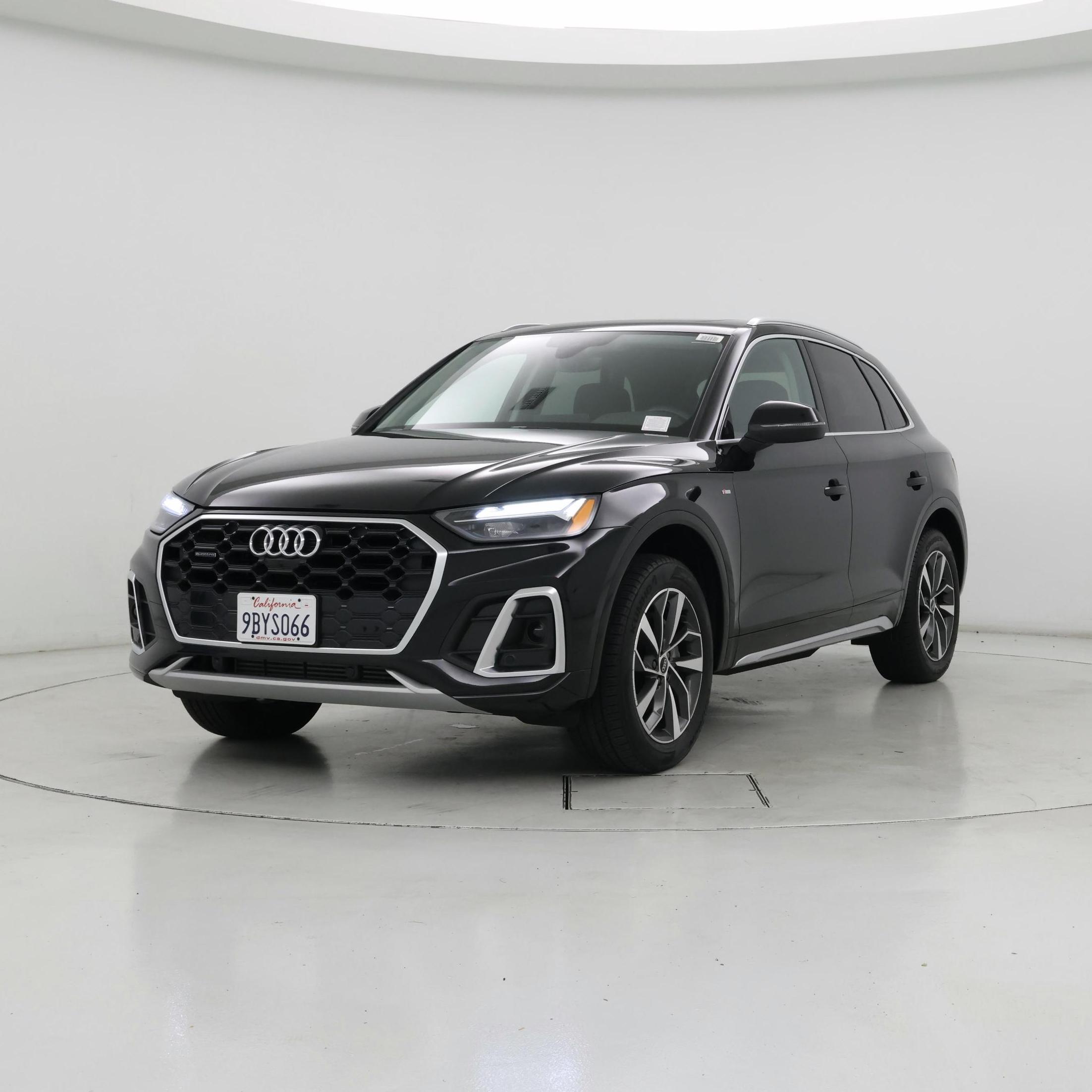 Thumbnail: 2022 Audi Q5 - 4