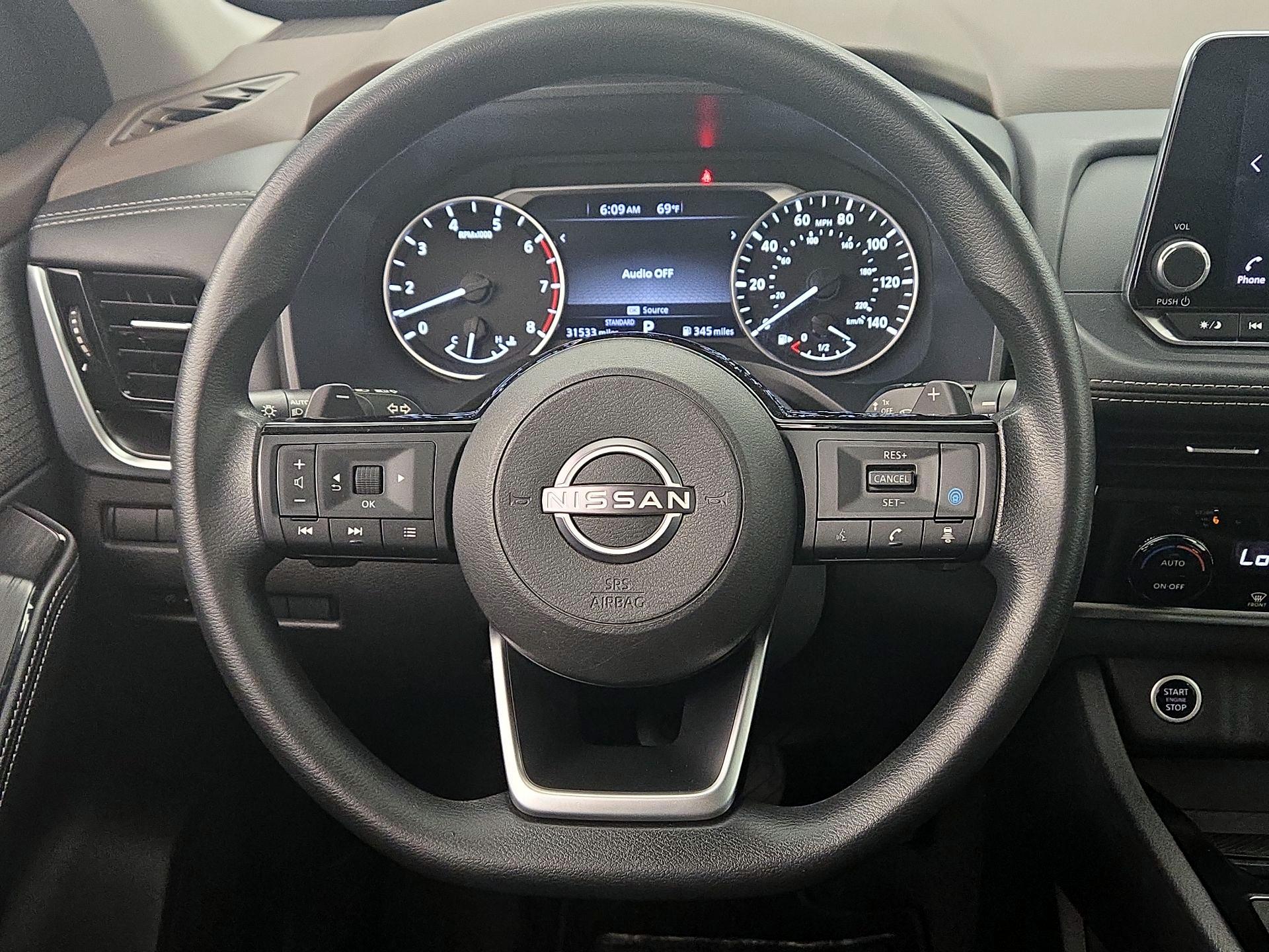 Thumbnail: 2022 Nissan Rogue - 10