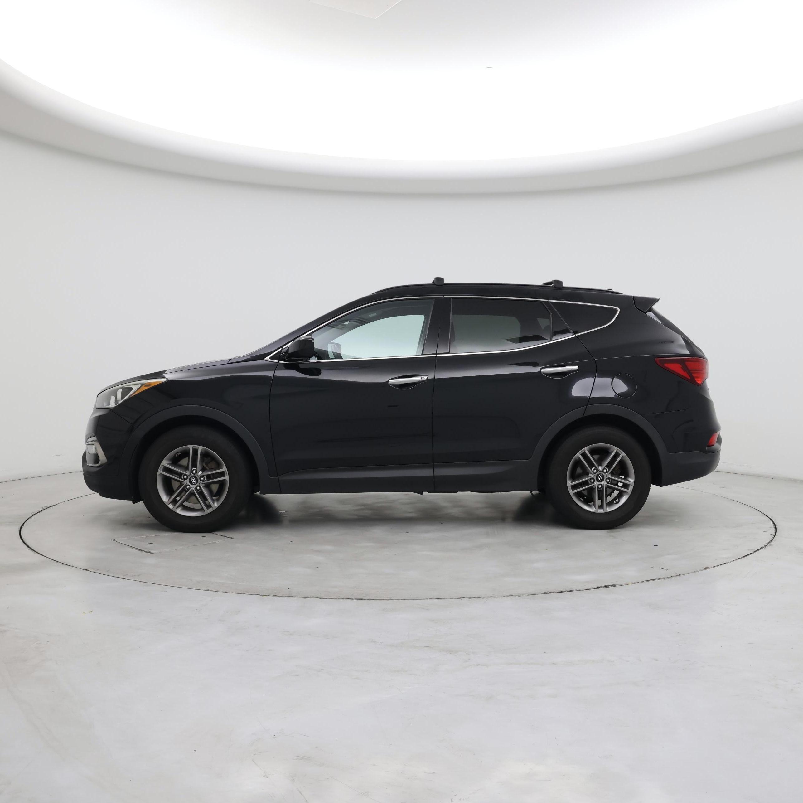 Thumbnail: 2017 Hyundai Santa Fe - 3