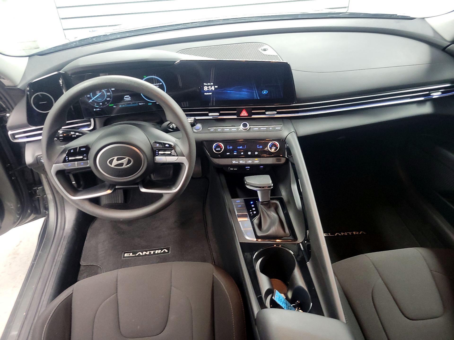 Thumbnail: 2024 Hyundai Elantra - 9