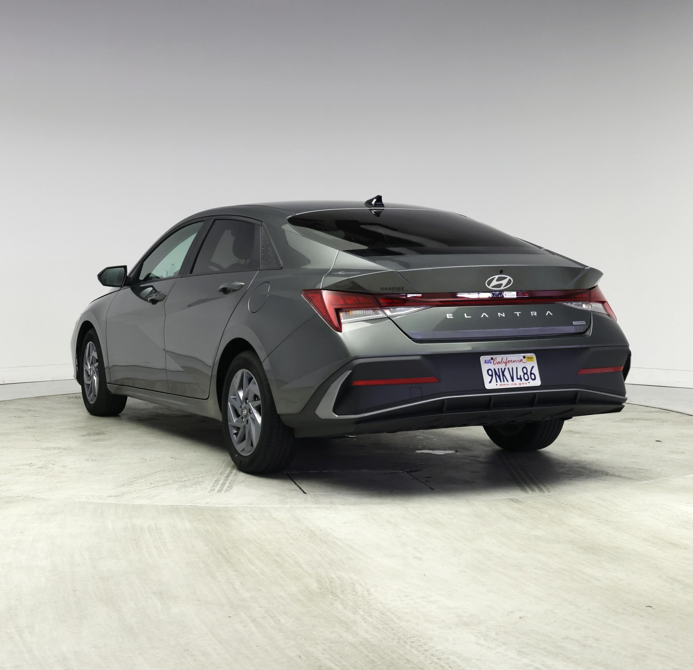 Thumbnail: 2024 Hyundai Elantra - 2
