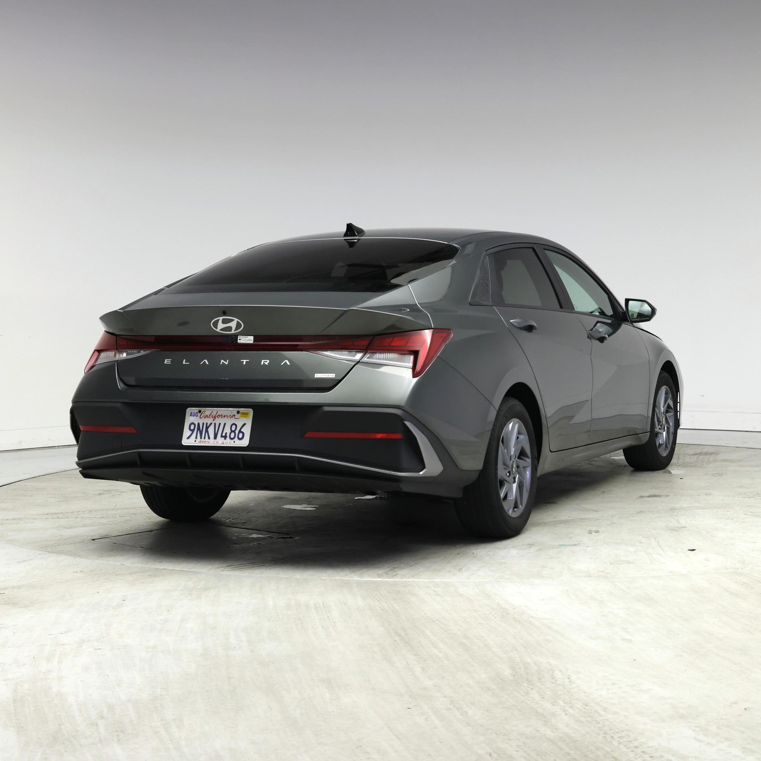 Thumbnail: 2024 Hyundai Elantra - 8