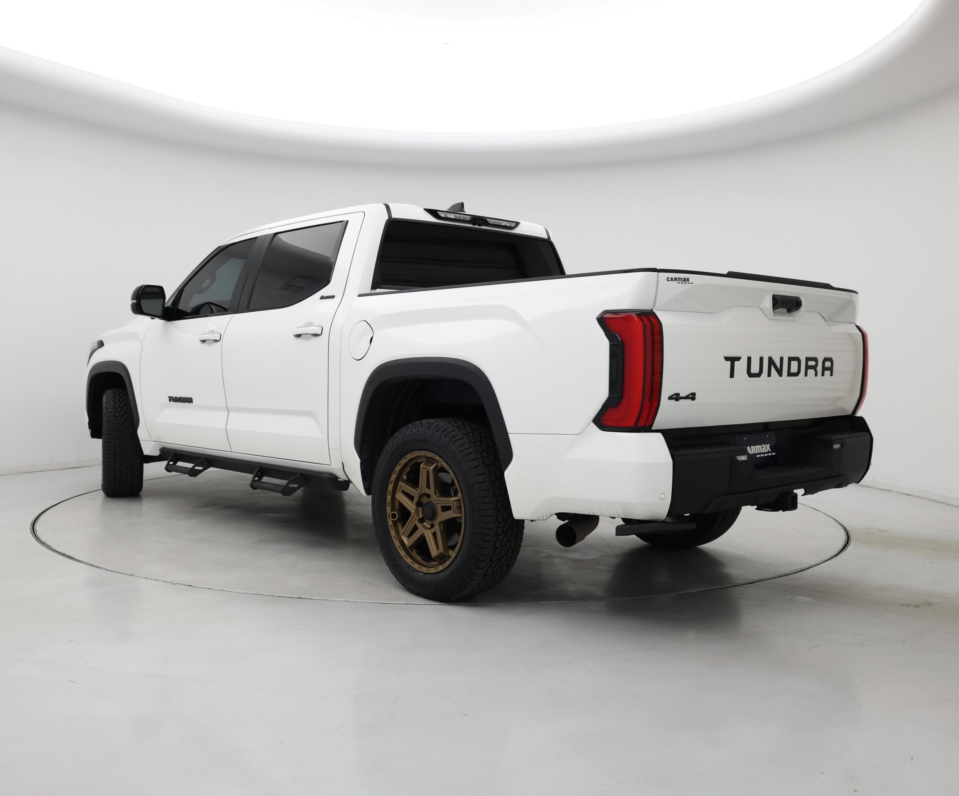 Thumbnail: 2024 Toyota Tundra - 2