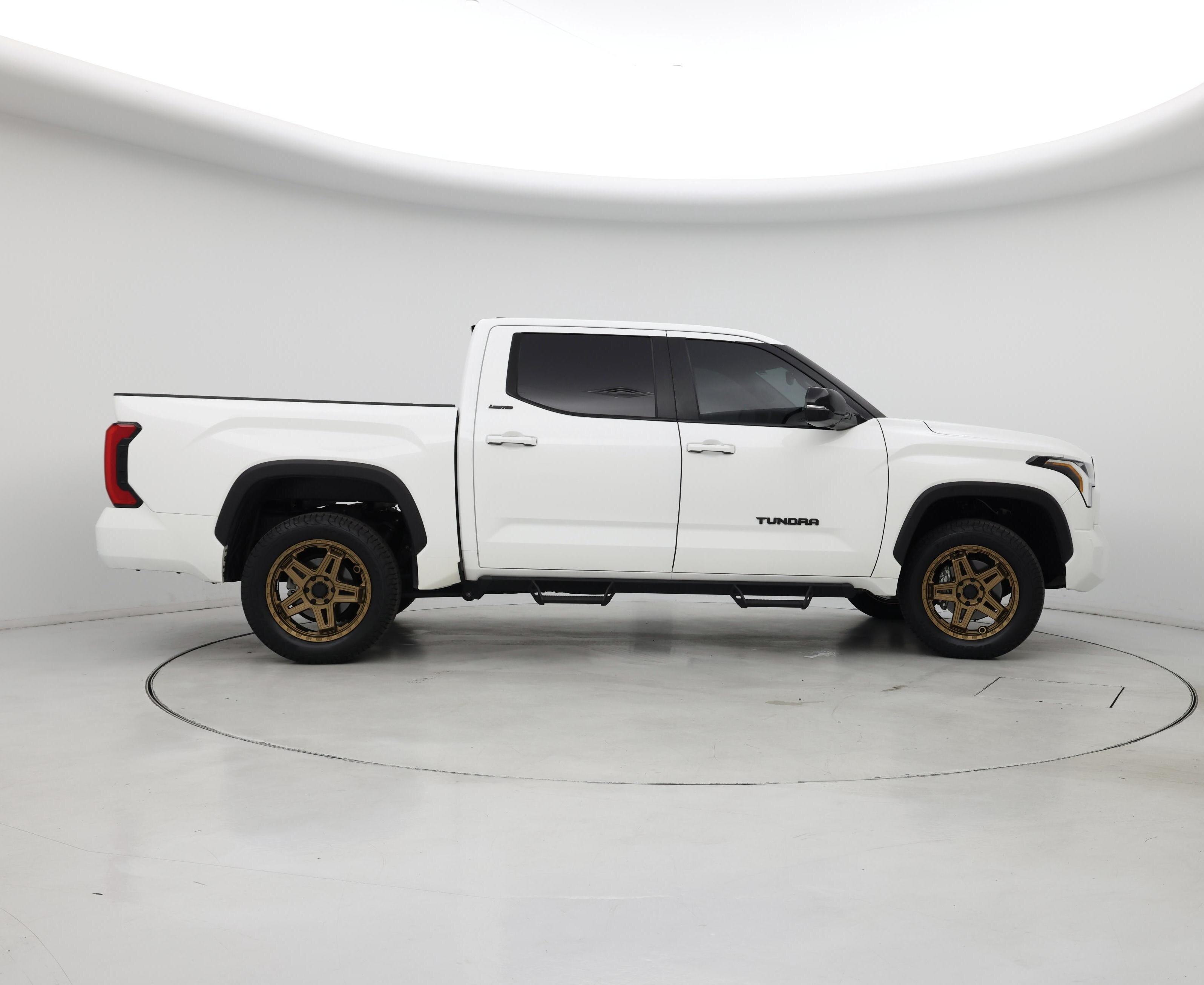 Thumbnail: 2024 Toyota Tundra - 7