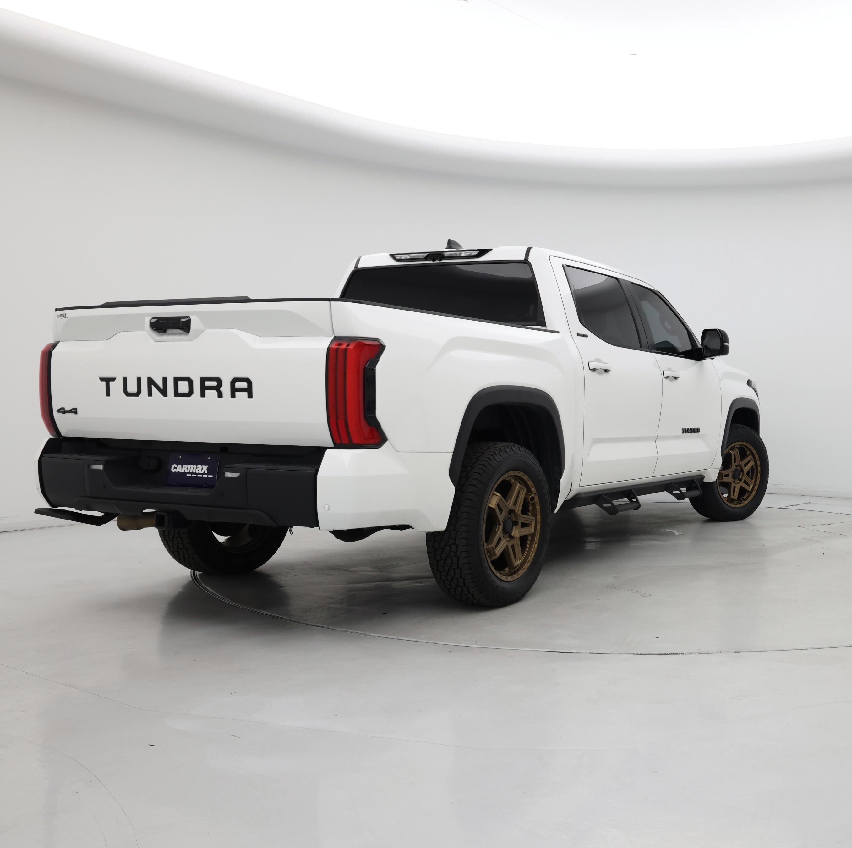 Thumbnail: 2024 Toyota Tundra - 8
