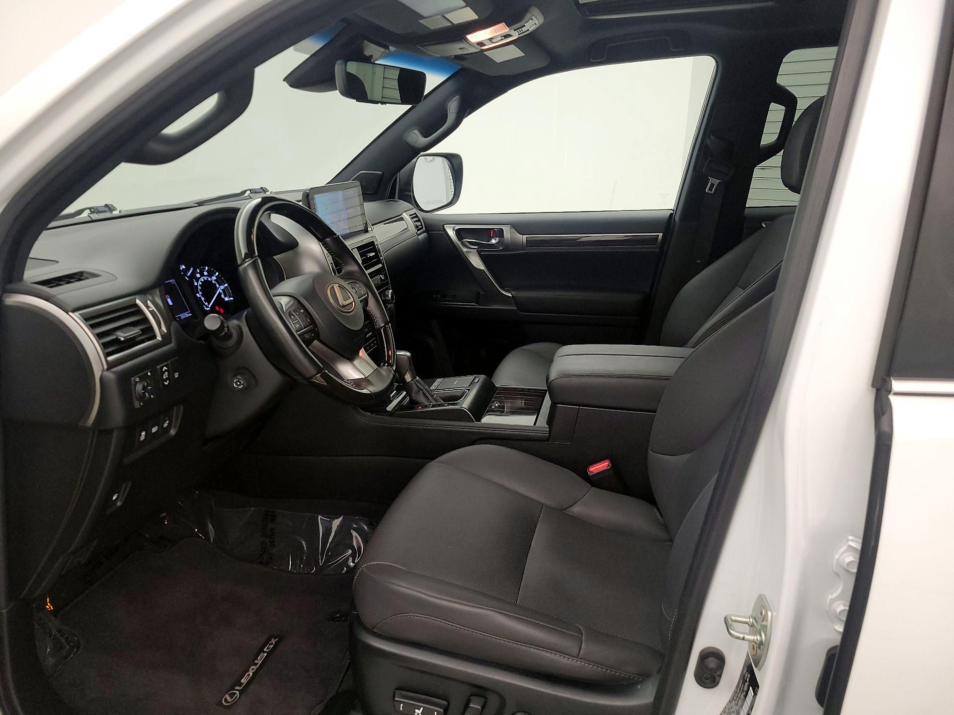 Thumbnail: 2023 Lexus GX - 11