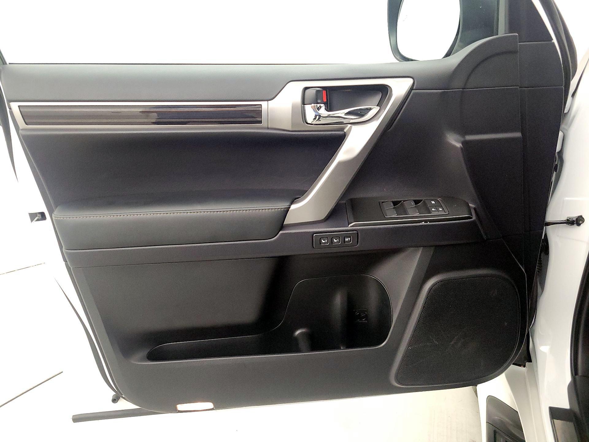Thumbnail: 2023 Lexus GX - 12