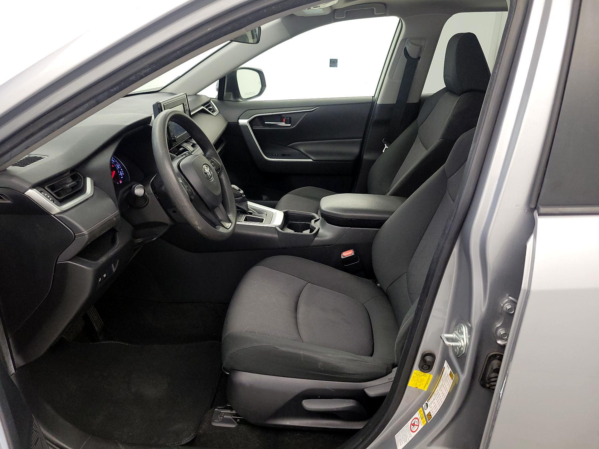 Thumbnail: 2019 Toyota RAV4 - 11